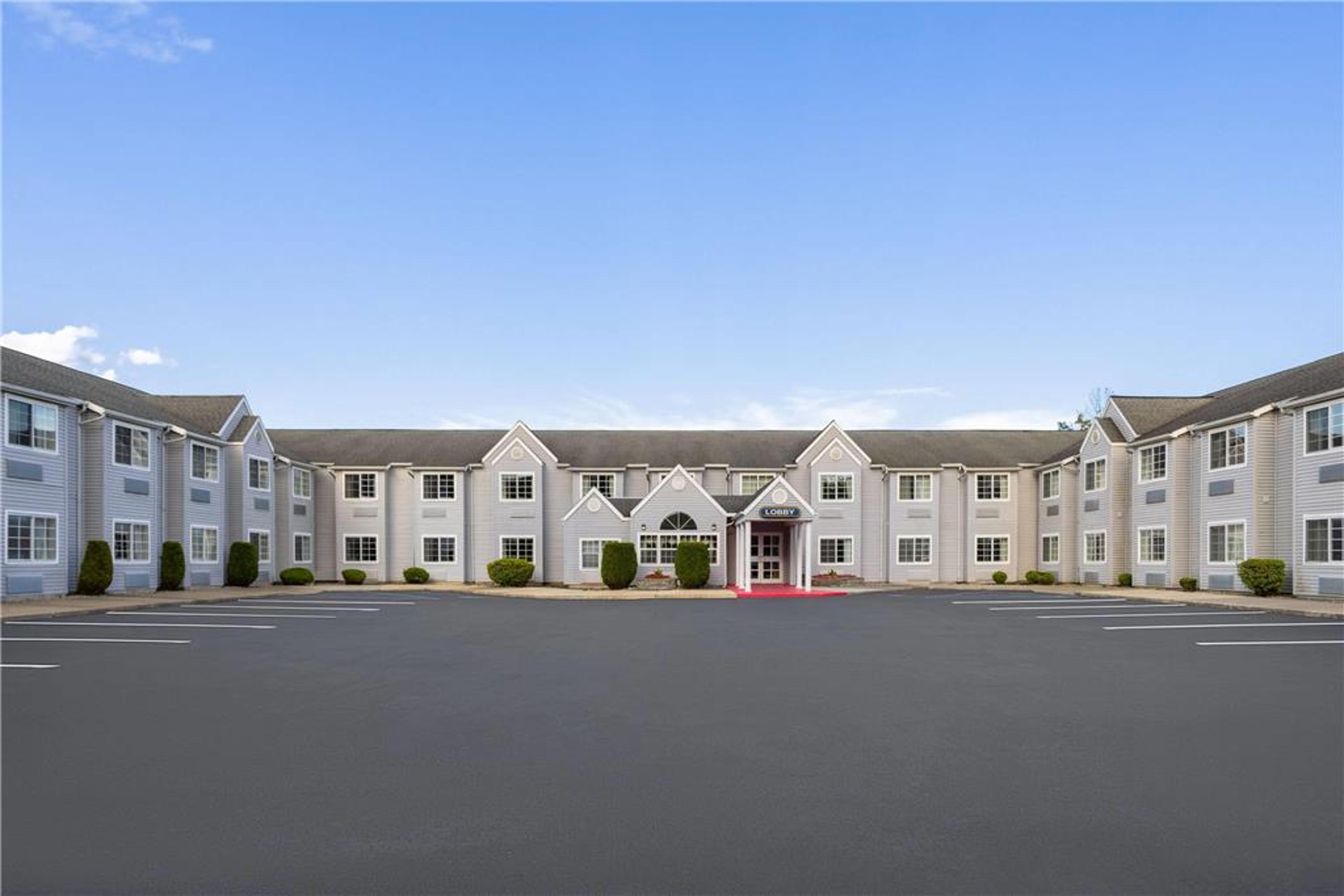 MICROTEL INN BY WYNDHAM ALBANY AIRP