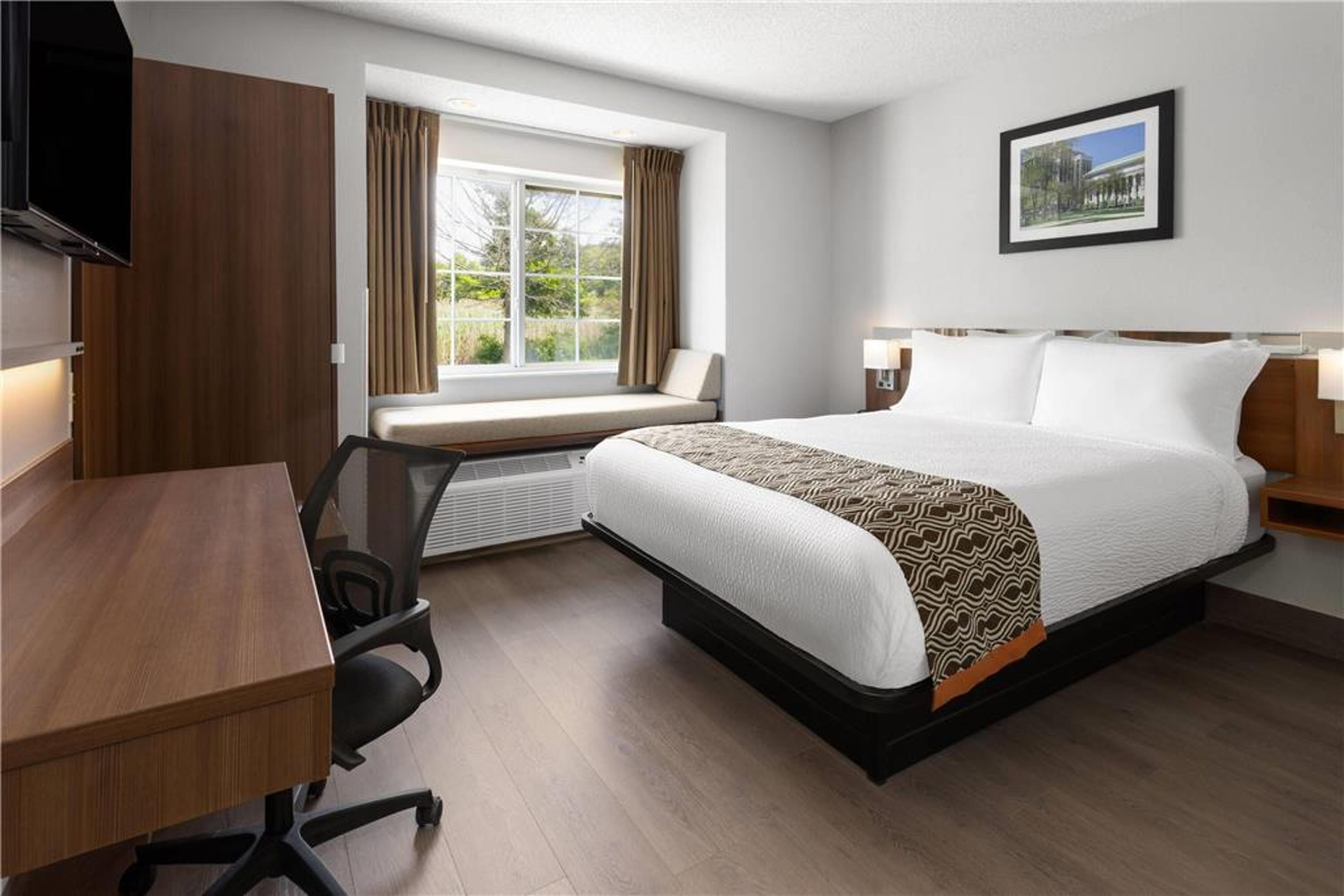 MICROTEL INN BY WYNDHAM ALBANY AIRP