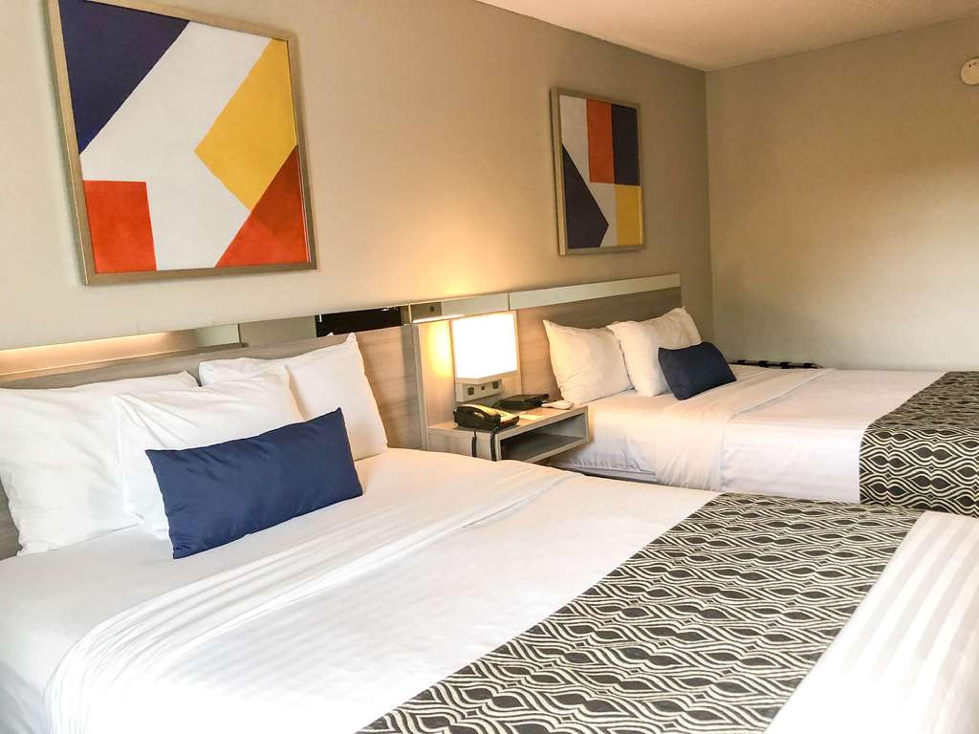MICROTEL INN & SUITES BY WYNDHAM EA