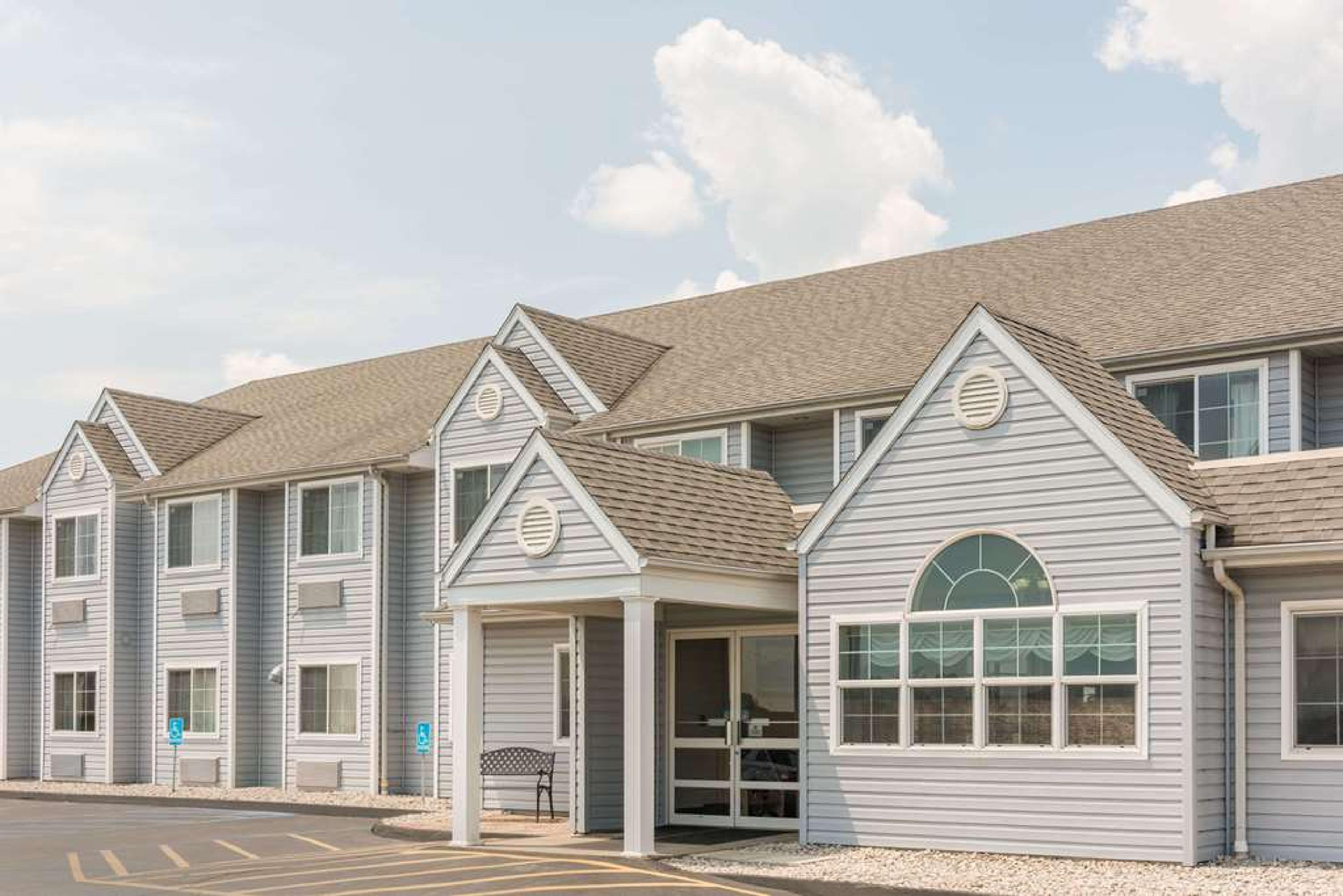 MICROTEL INN & SUITES BY WYNDH