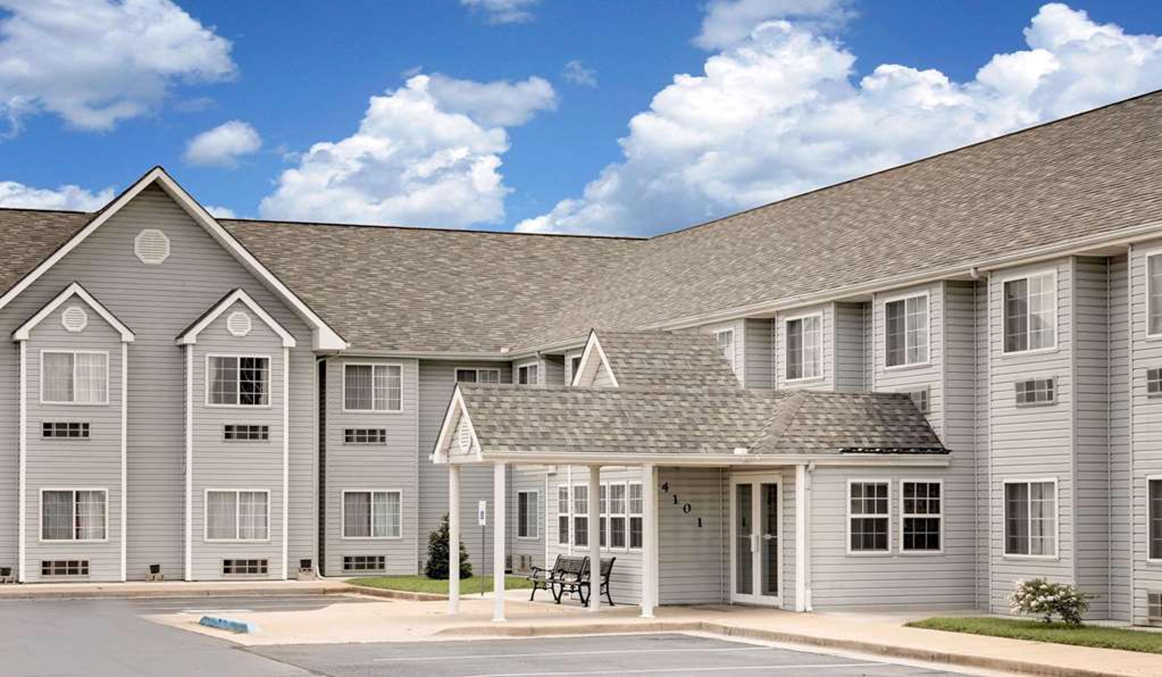MICROTEL INN & SUITES BY WYNDHAM JO