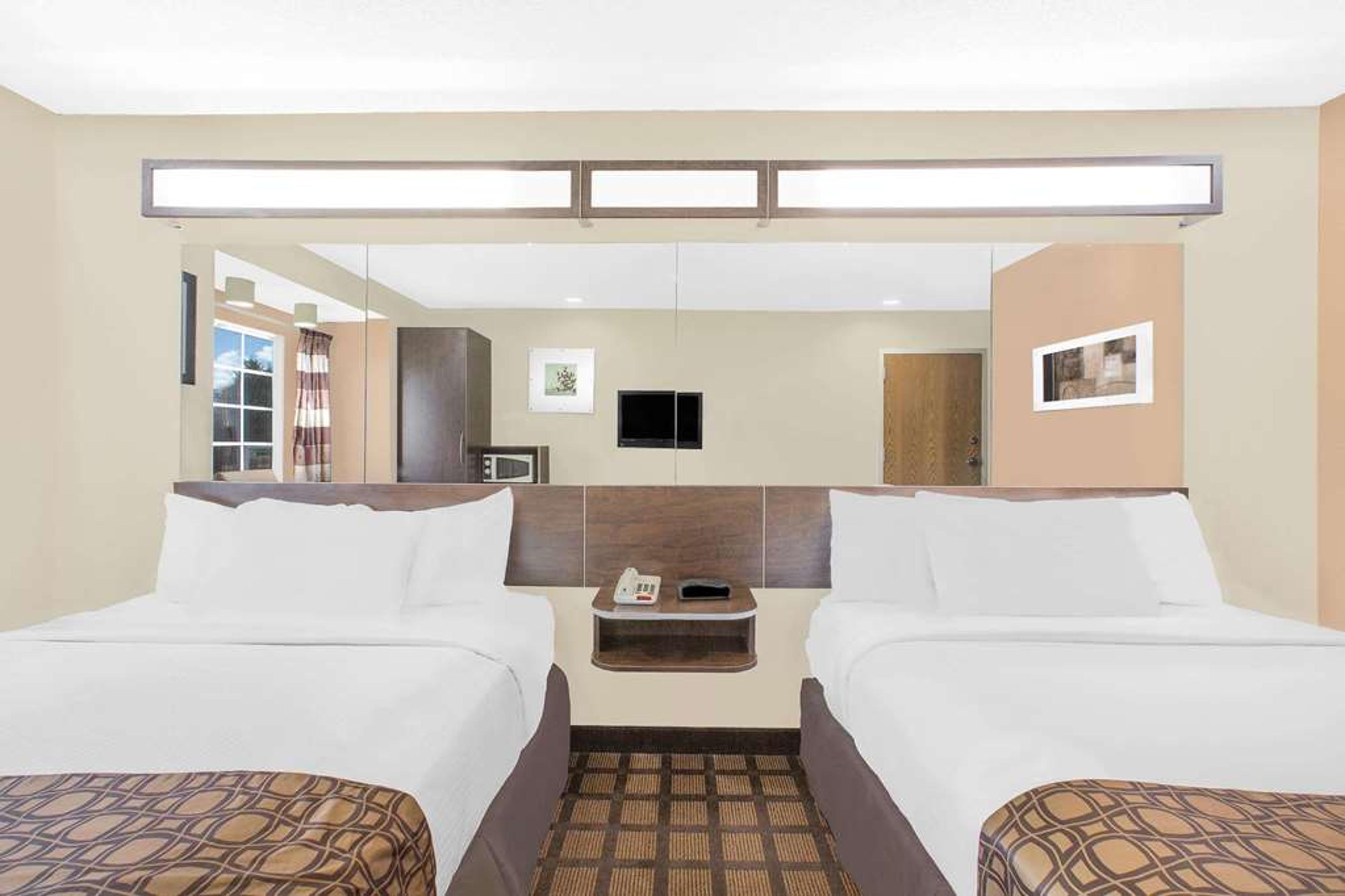 MICROTEL INN & SUITES BY WYNDHAM FR