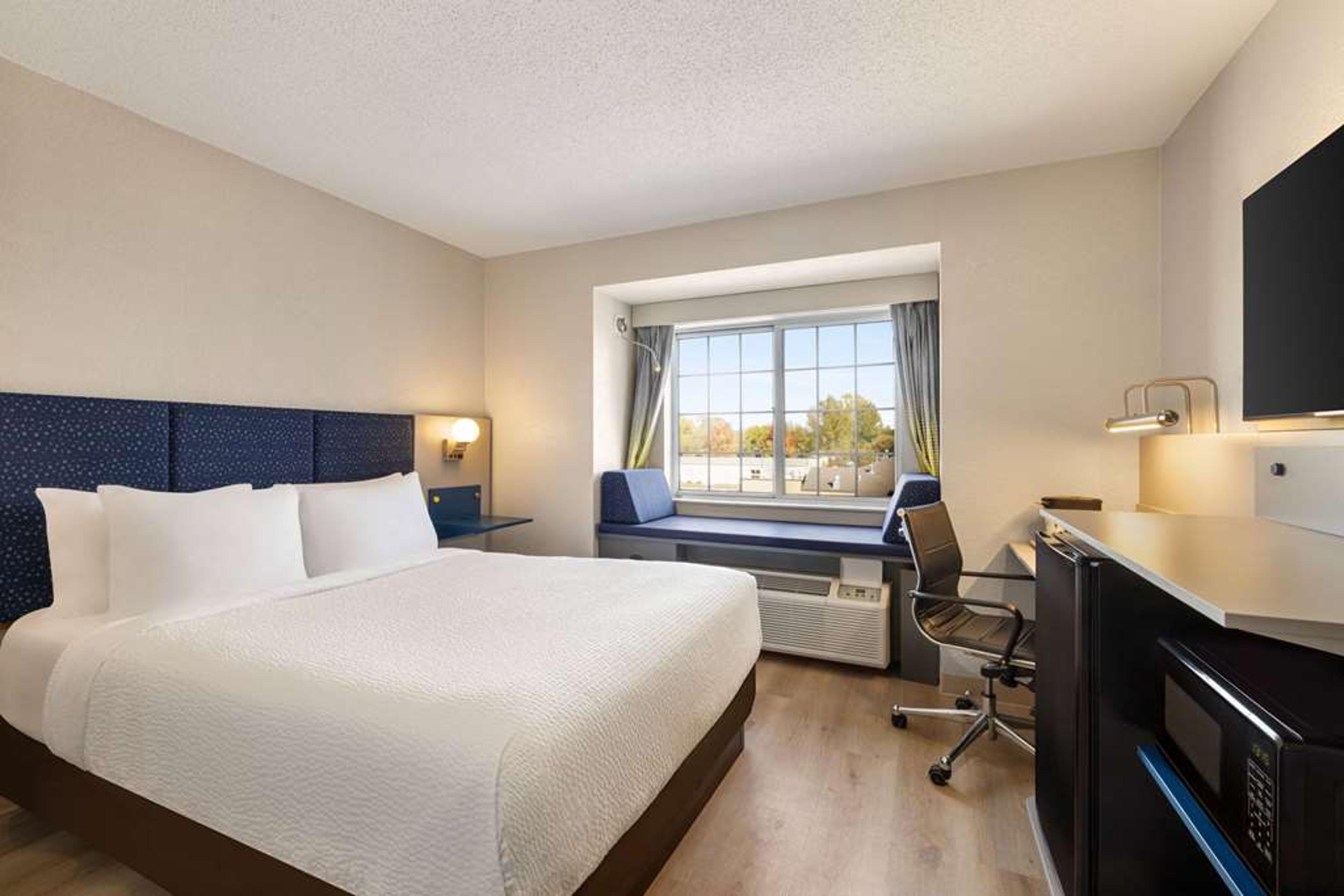MICROTEL INN & SUITES BY WYNDHAM NE