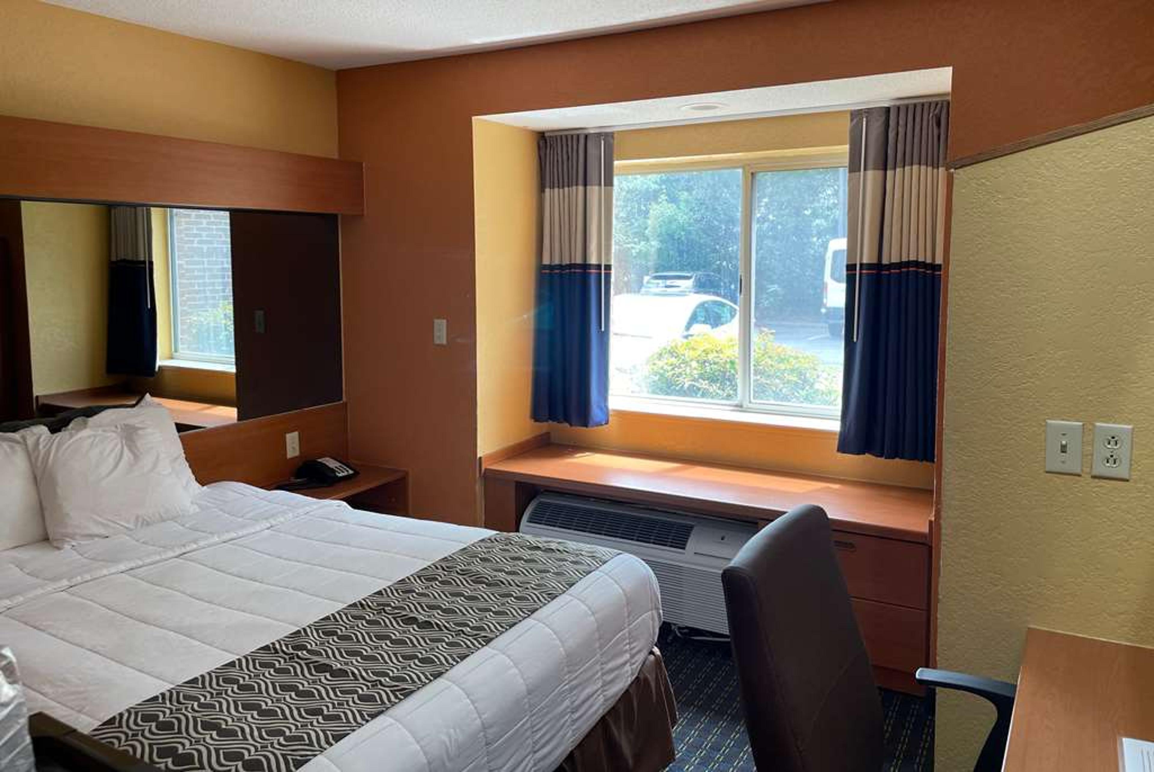 MICROTEL INN & SUITES BY WYNDHAM NE