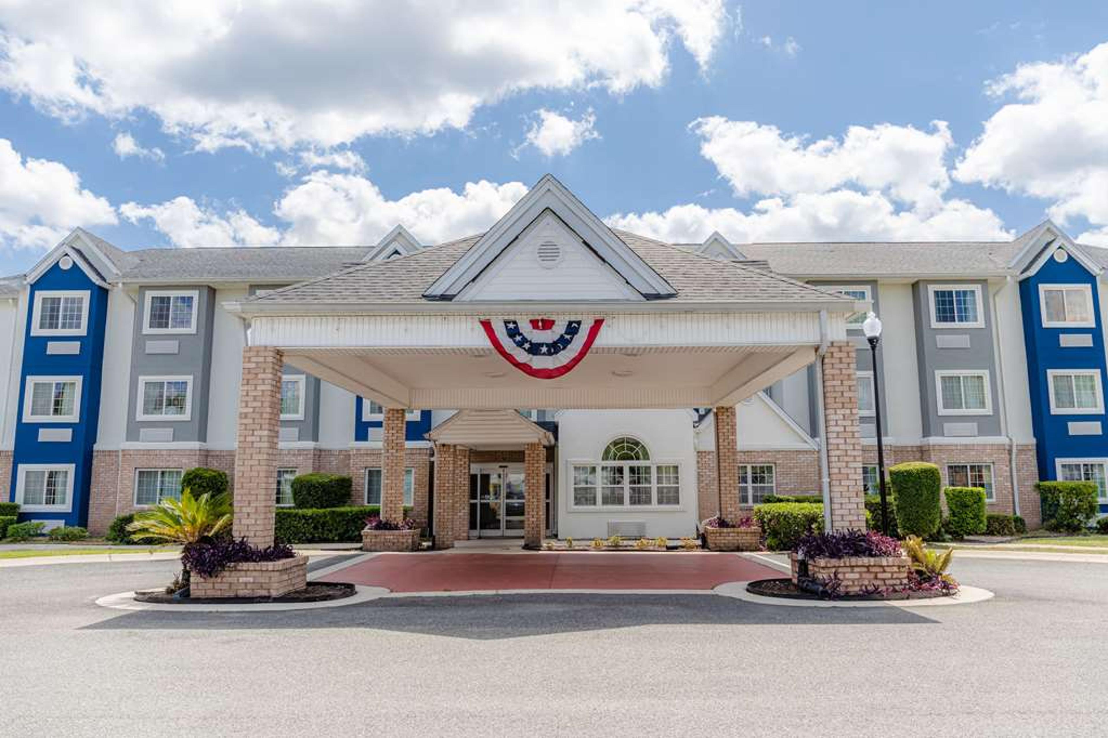 MICROTEL INN & SUITES BY WYNDHAM KI