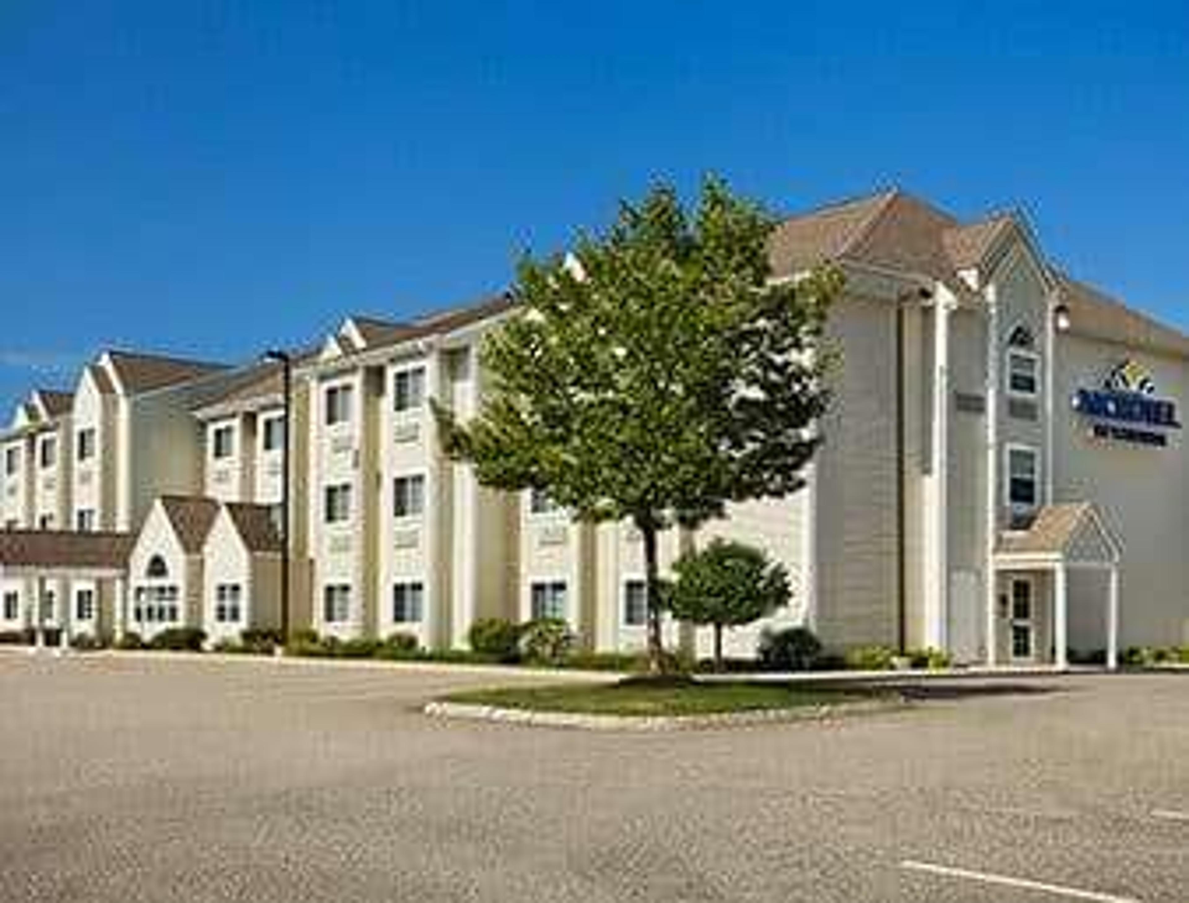 MICROTEL INN & SUITES BY WYNDHAM DO