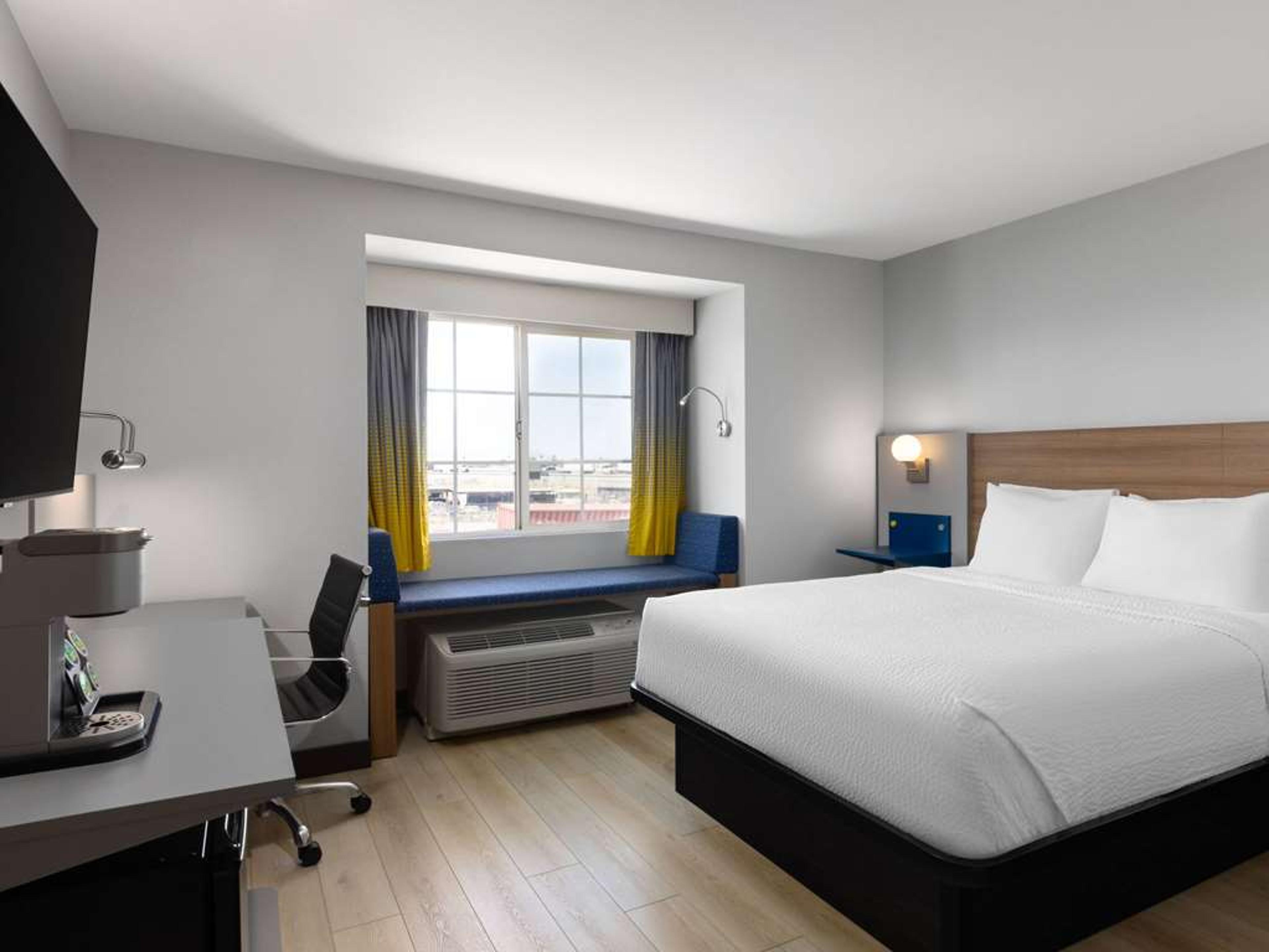 MICROTEL INN & SUITES BY WYNDHAM TR