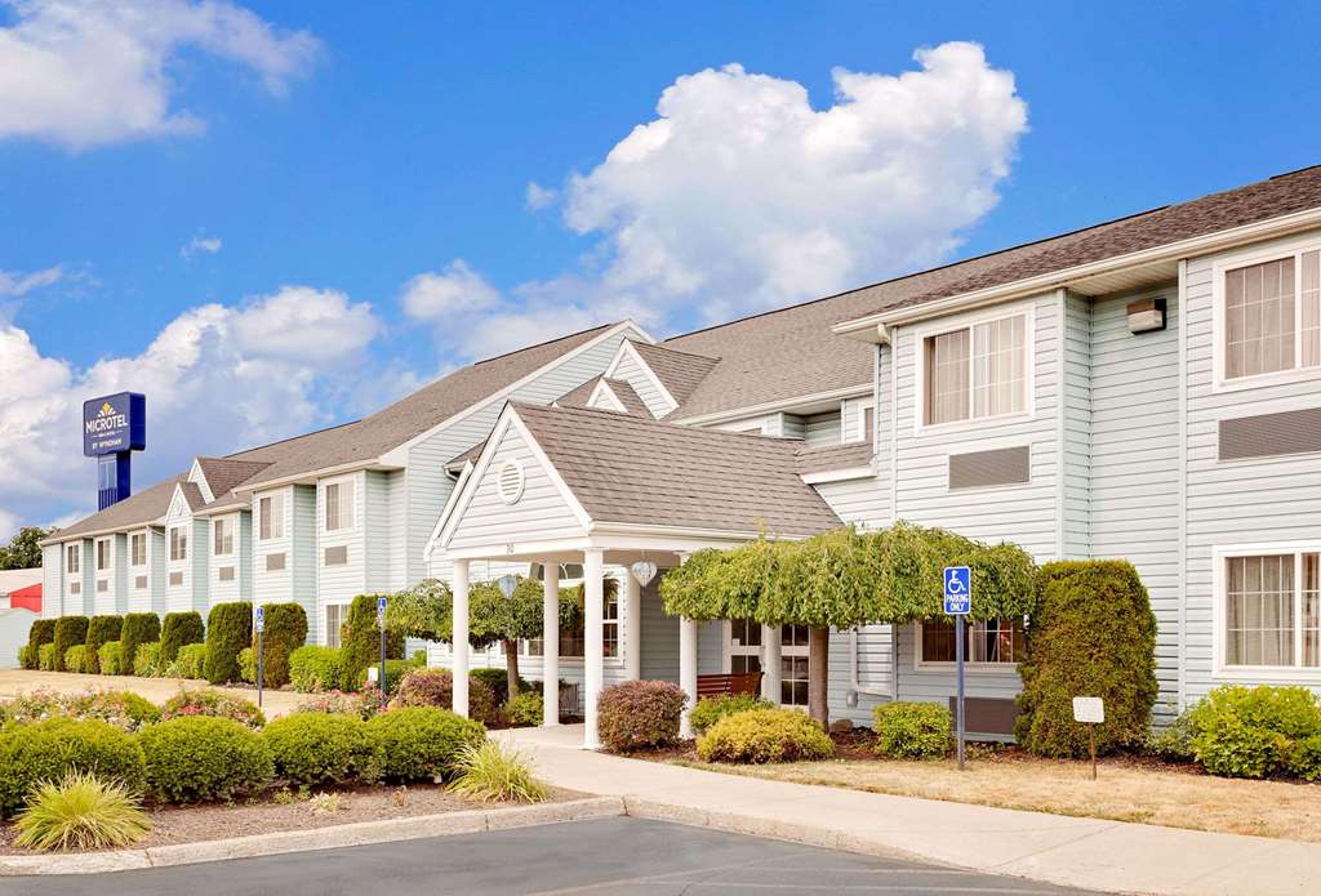 MICROTEL INN & SUITES BY WYNDH