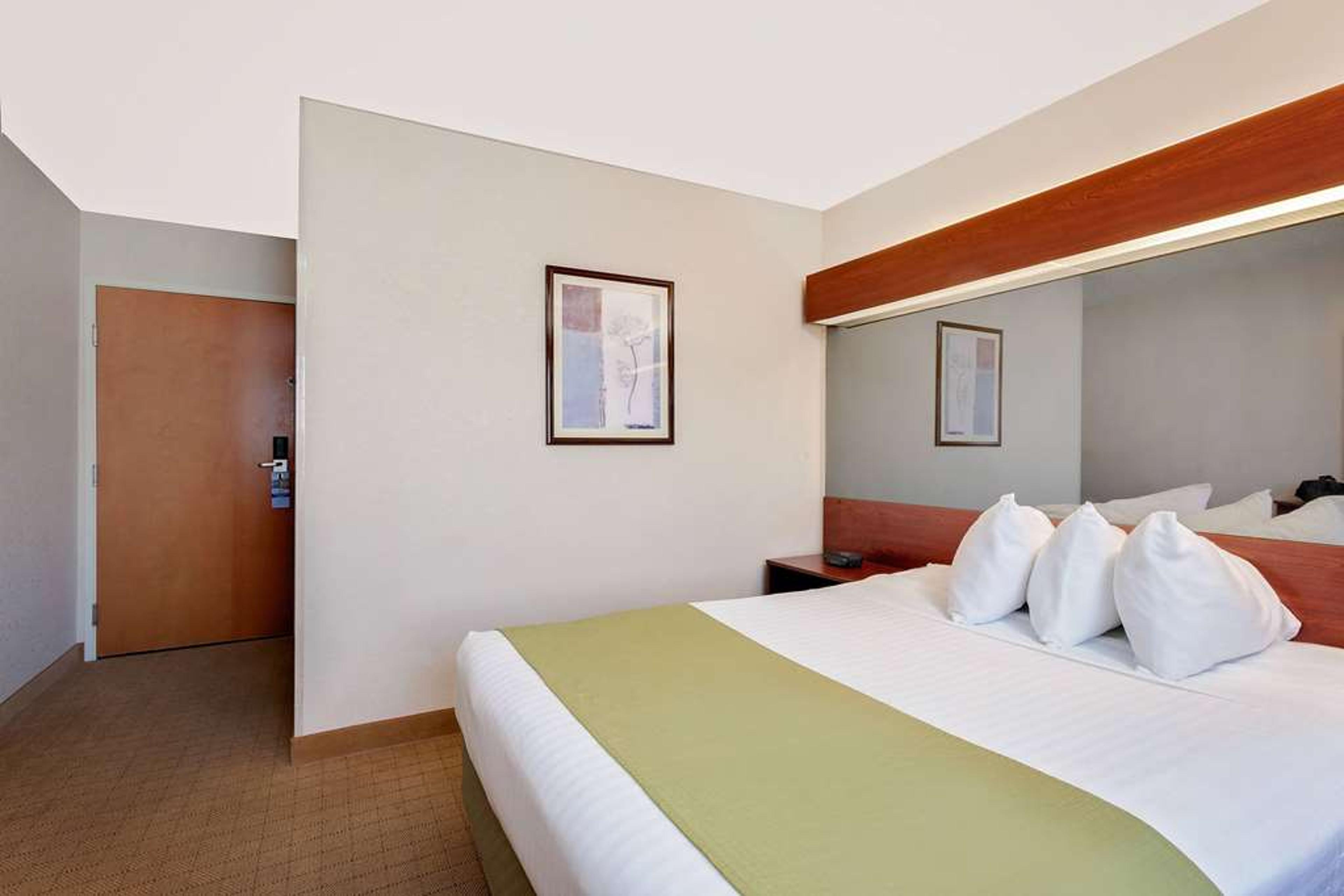 MICROTEL INN & SUITES BY WYNDH