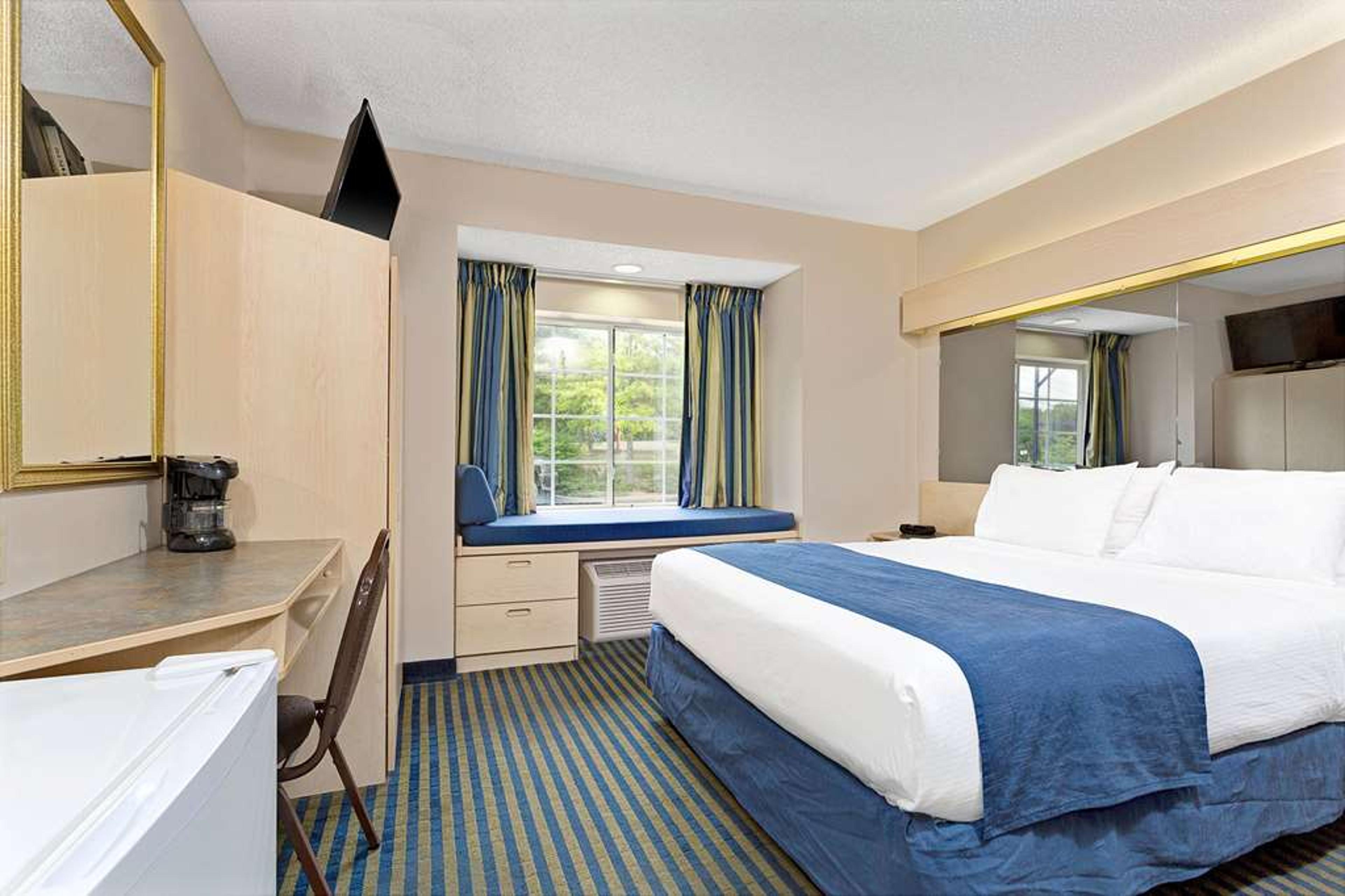MICROTEL INN & SUITES BY WYNDHAM FL