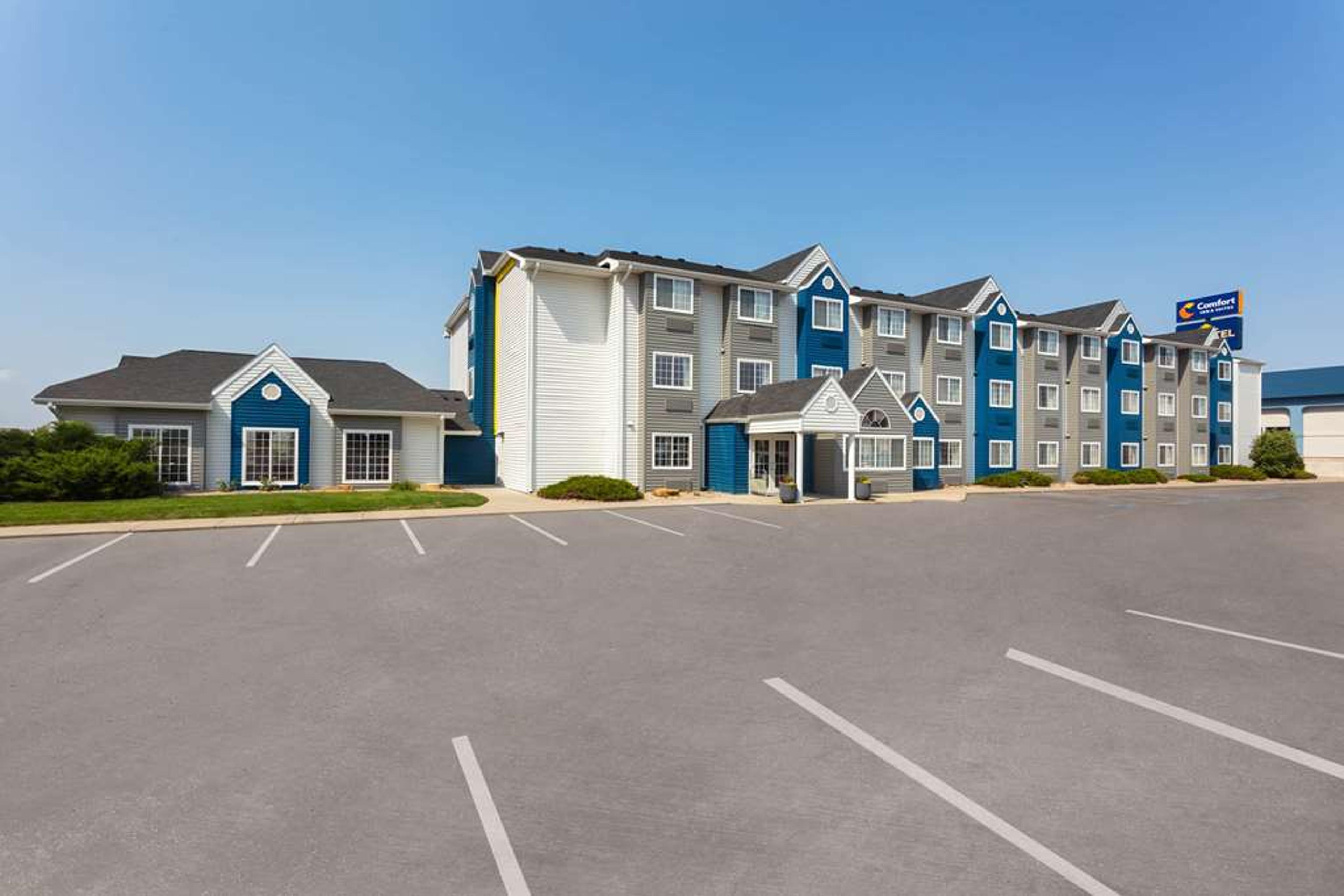 MICROTEL INN & SUITES BY WYNDHAM RA