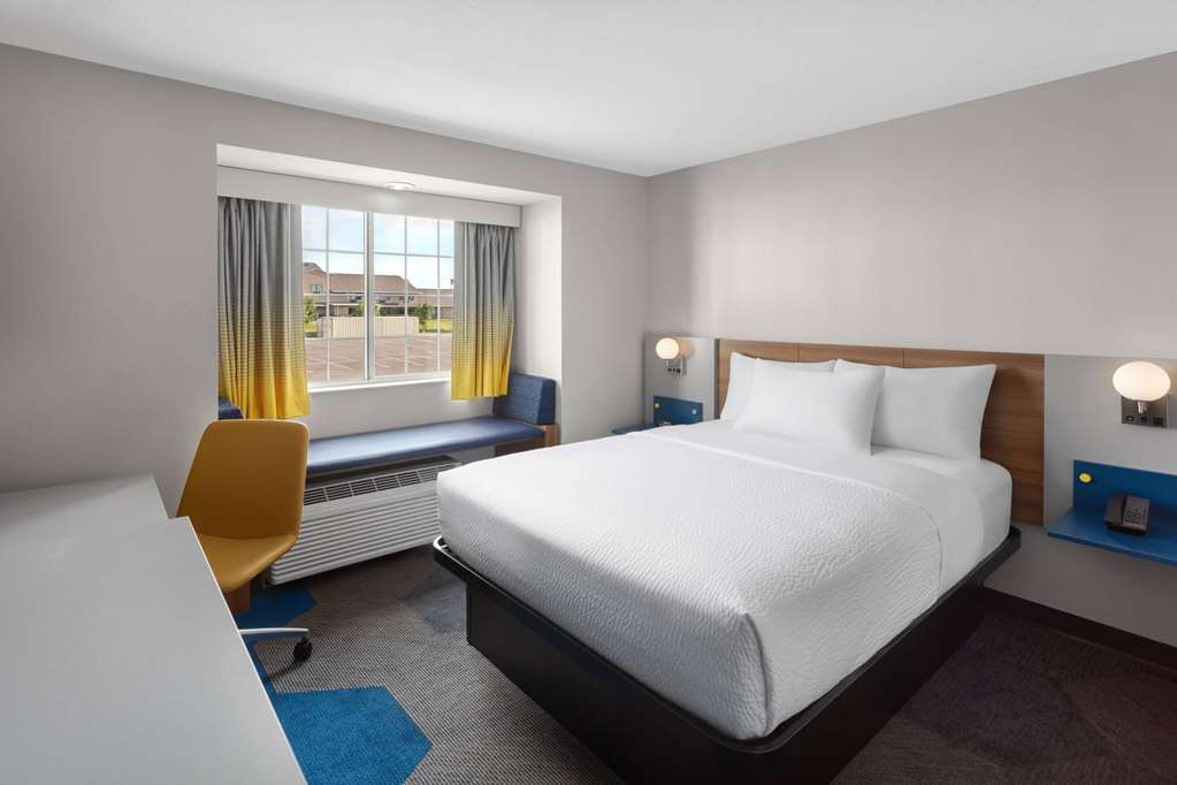 MICROTEL INN & SUITES BY WYNDHAM RA