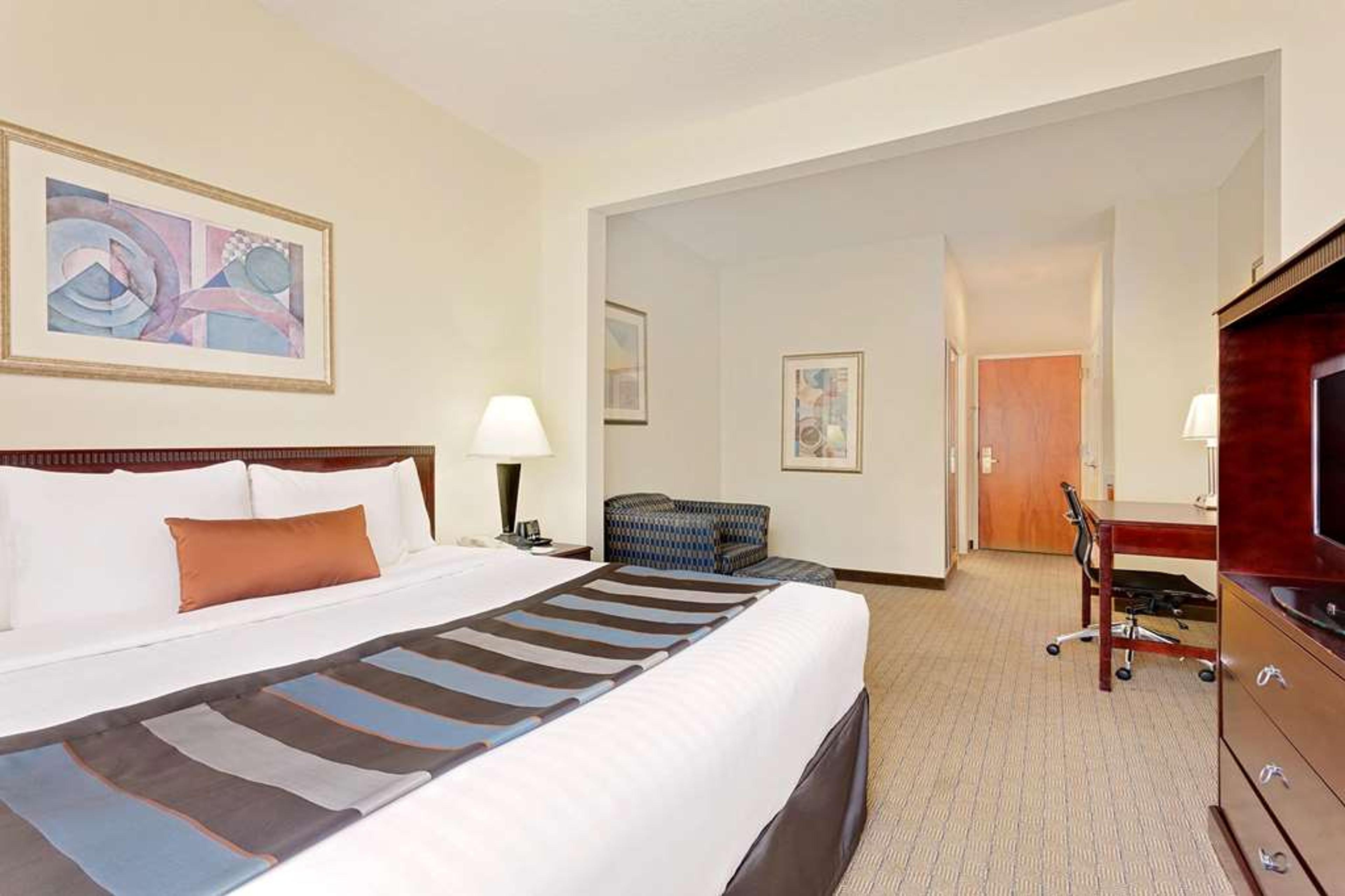 WINGATE BY WYNDHAM DESTIN