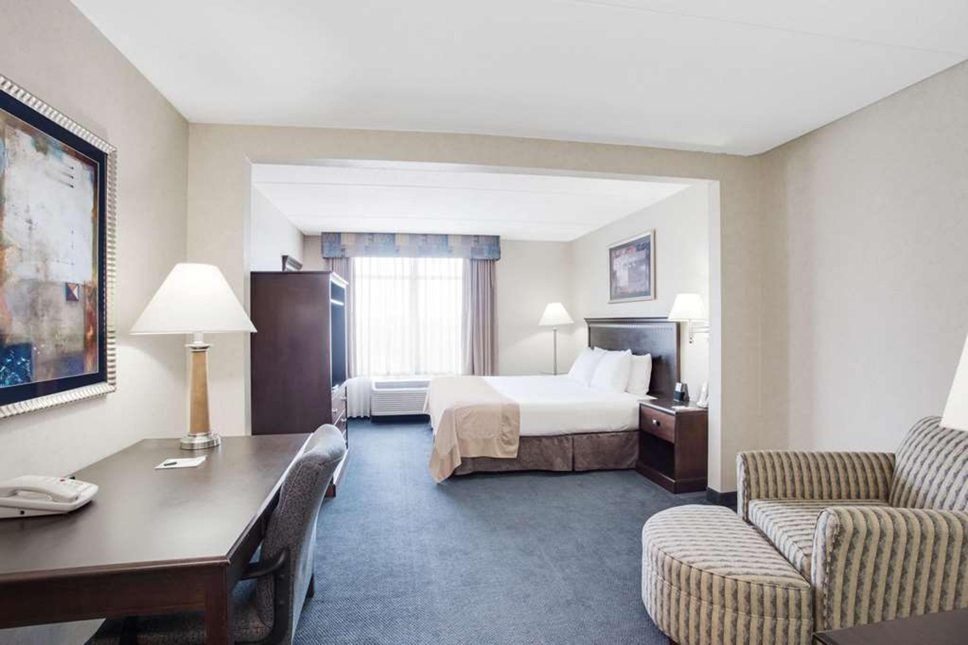 WINGATE BY WYNDHAM BRIDGEPORT