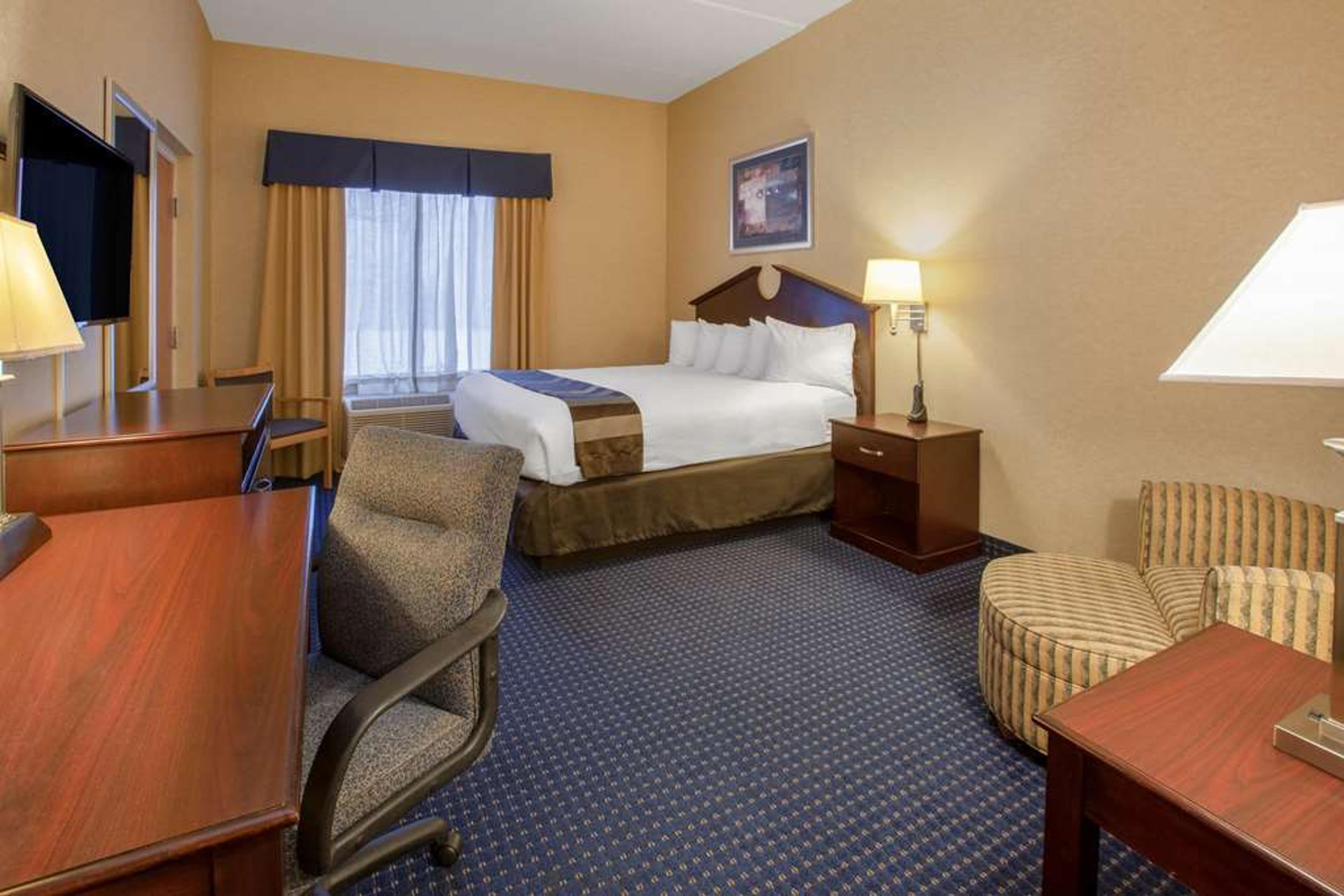 WINGATE BY WYNDHAM ERIE
