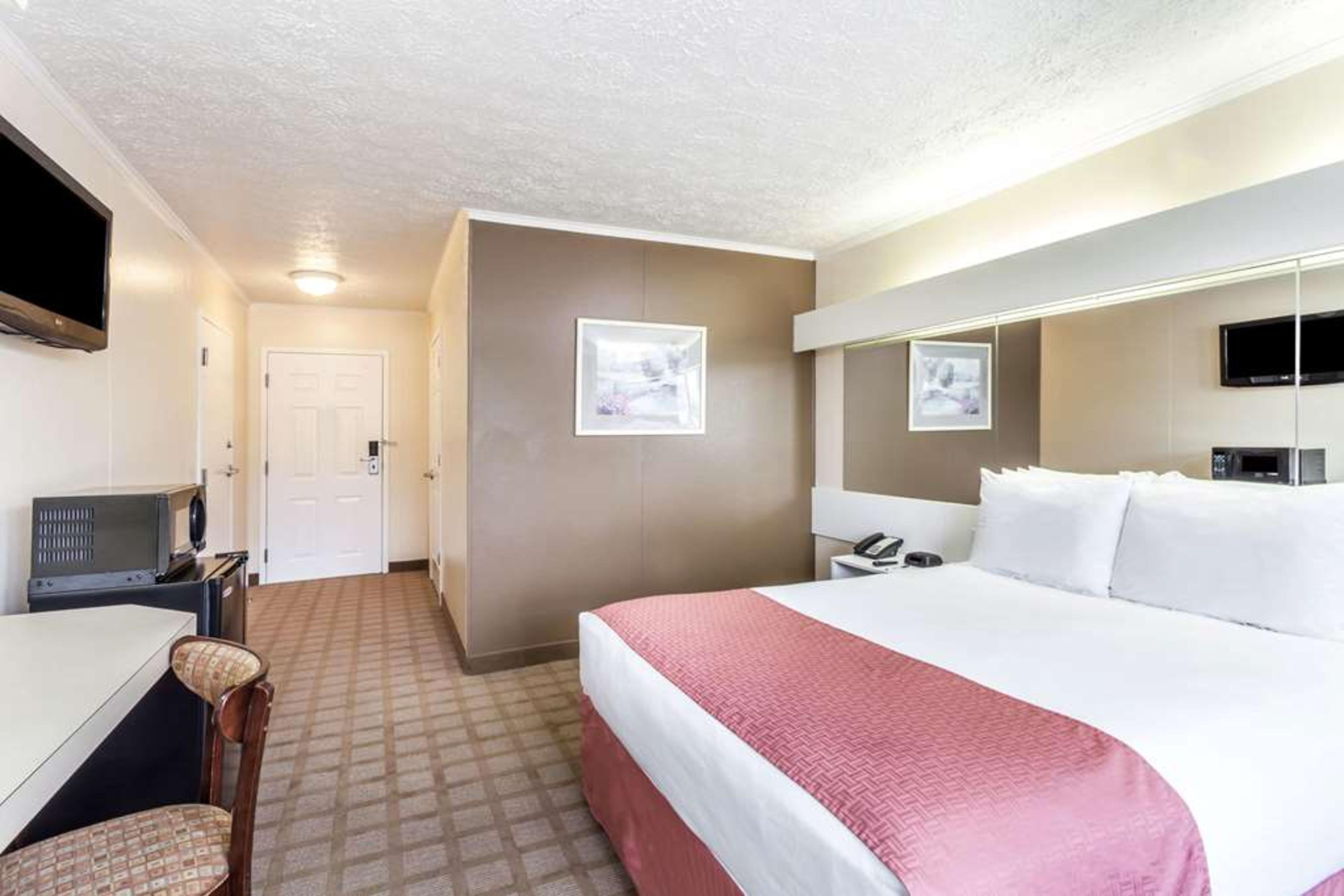 MICROTEL INN & SUITES BY WYNDHAM WI