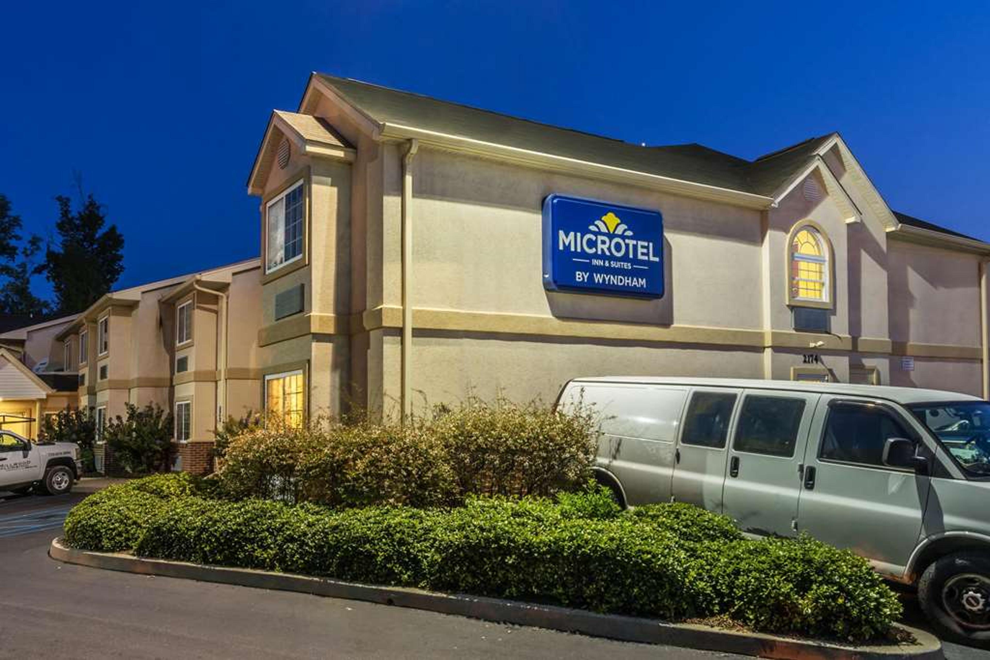 MICROTEL INN & SUITES BY WYNDHAM AU