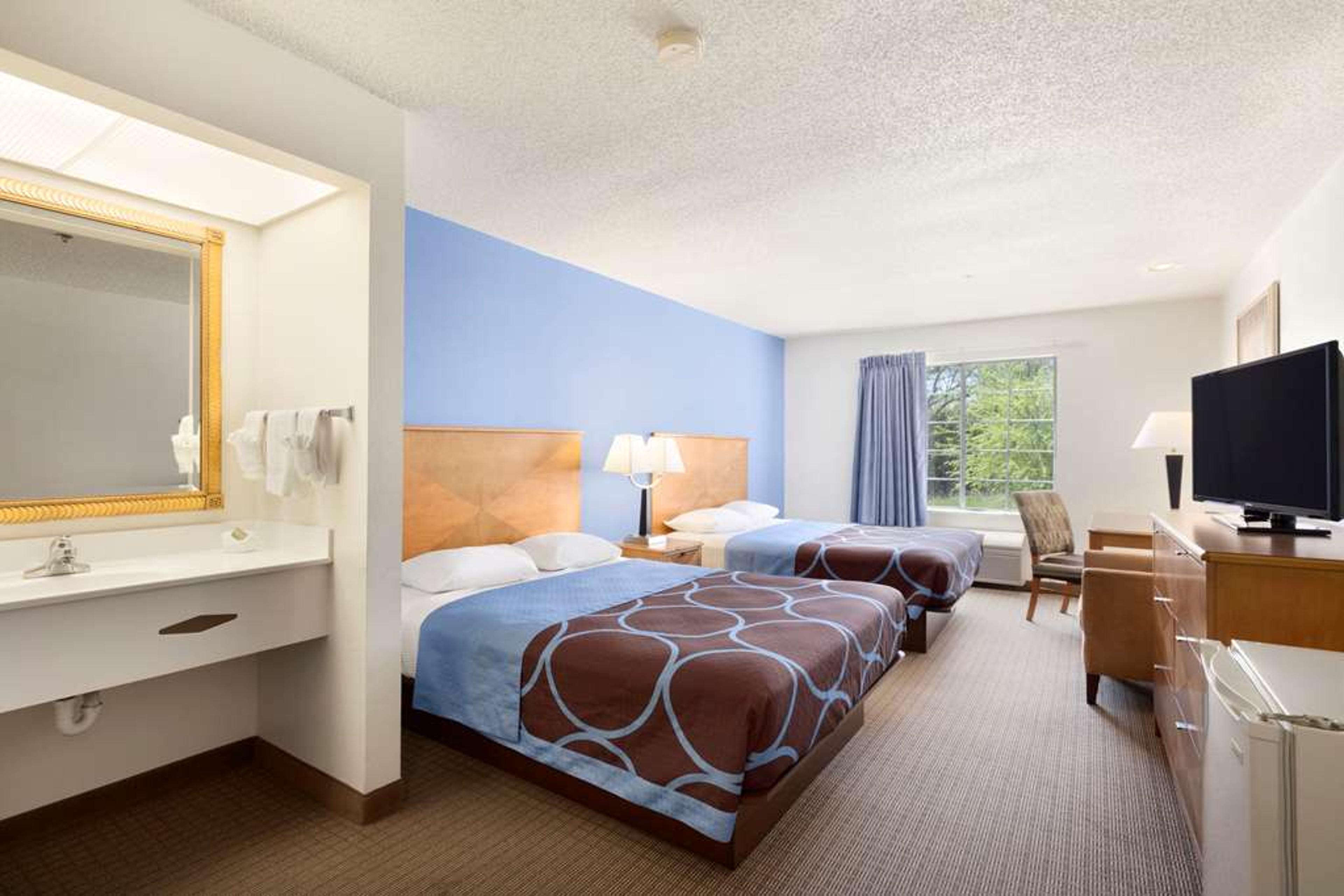 SUPER 8 BY WYNDHAM GARLAND/ROWLETT/
