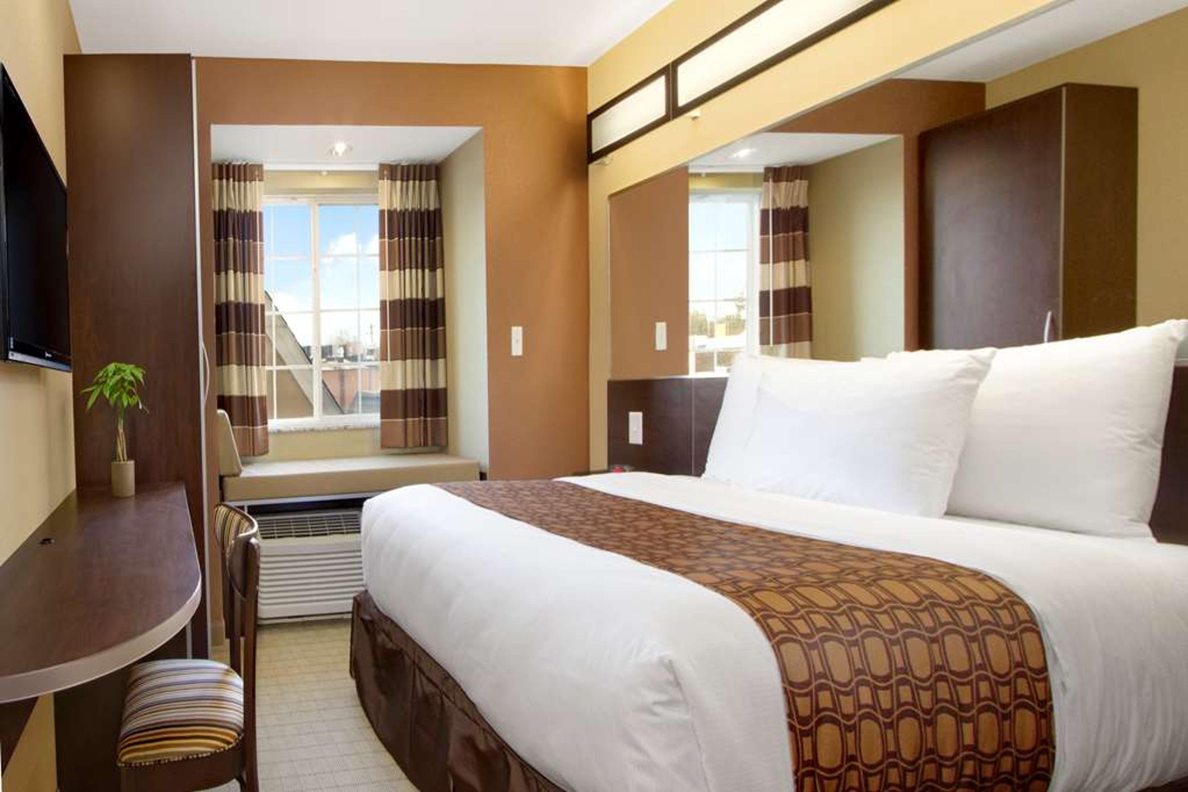 MICROTEL INN & SUITES BY WYNDHAM SH
