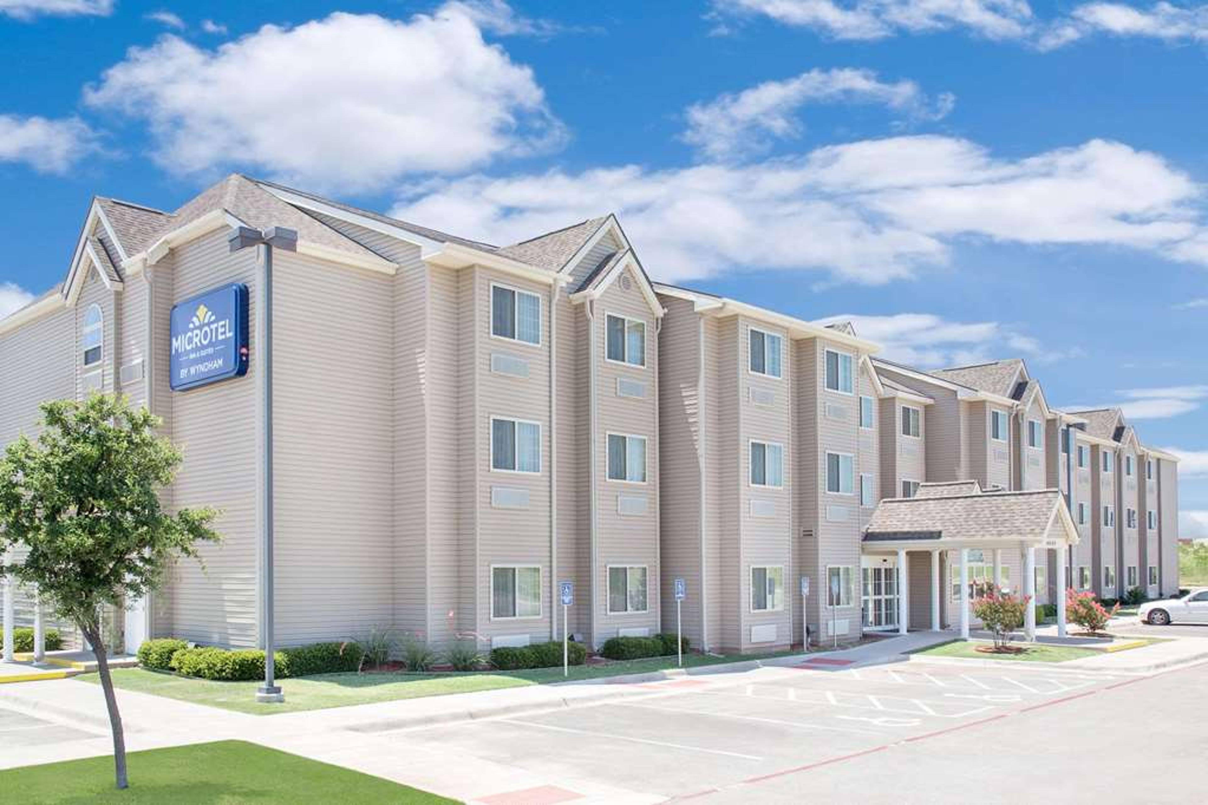 MICROTEL IS SAN ANGELO