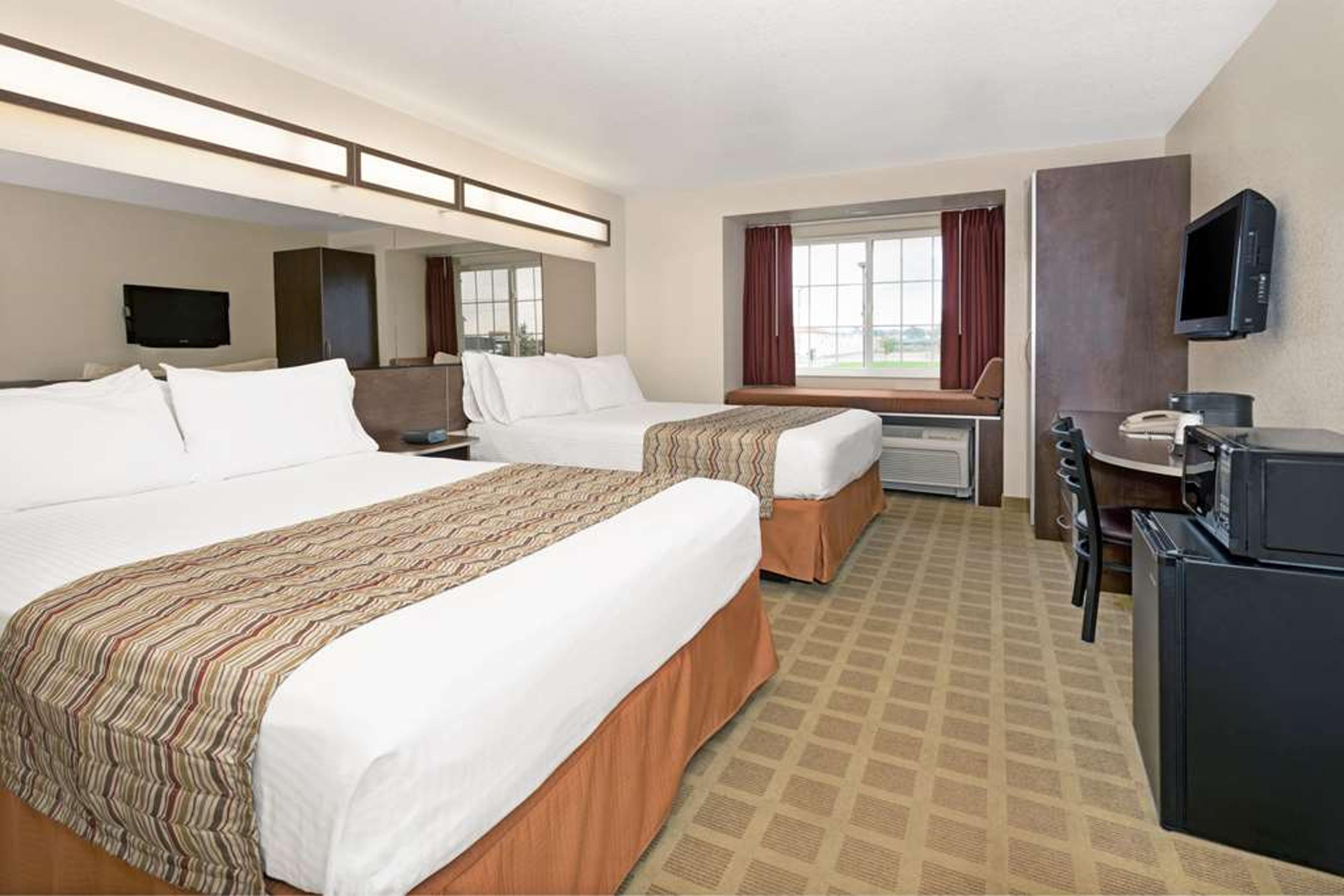 MICROTEL INN & SUITES BY WYNDHAM CH