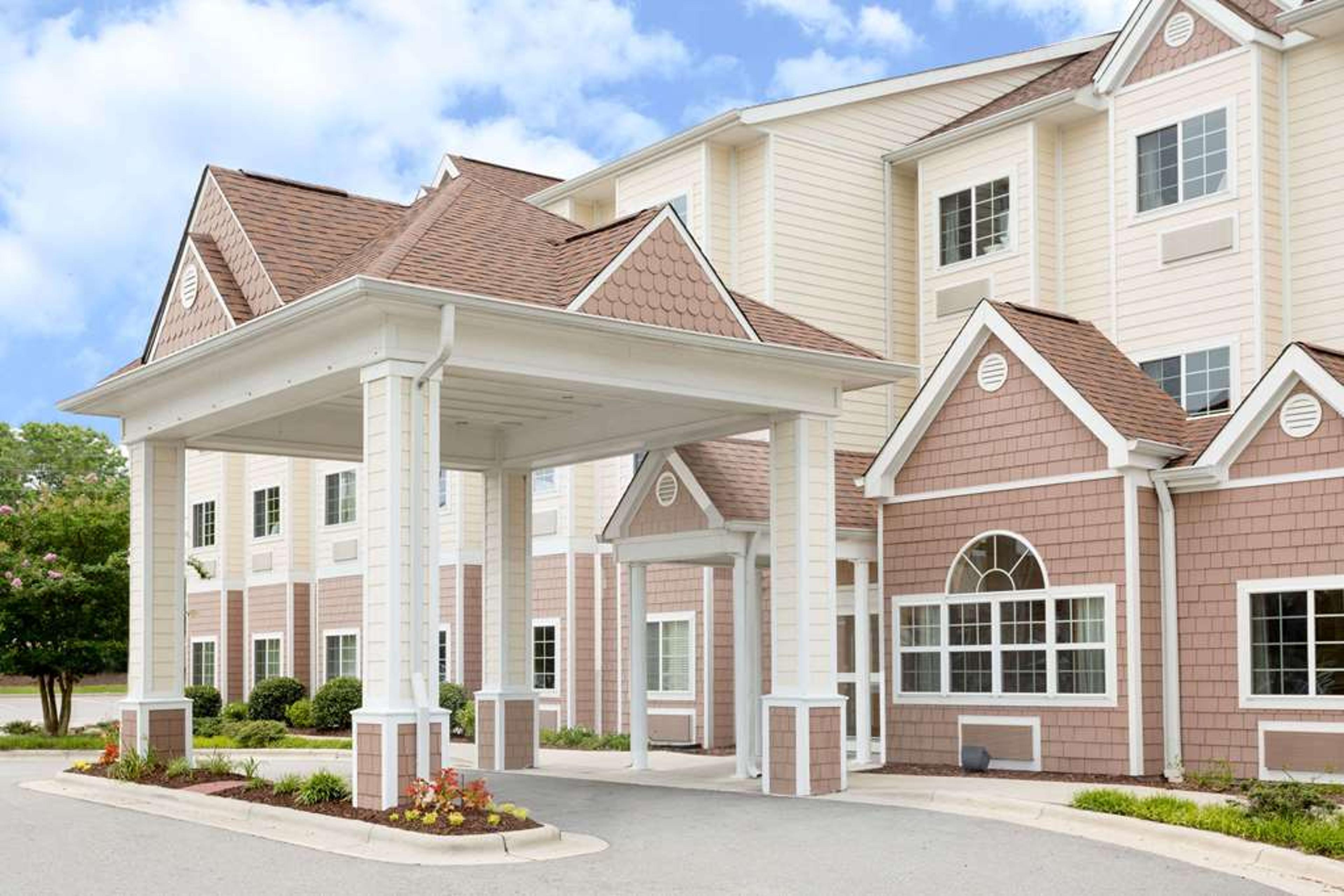 MICROTEL INN & SUITES BY WYNDH