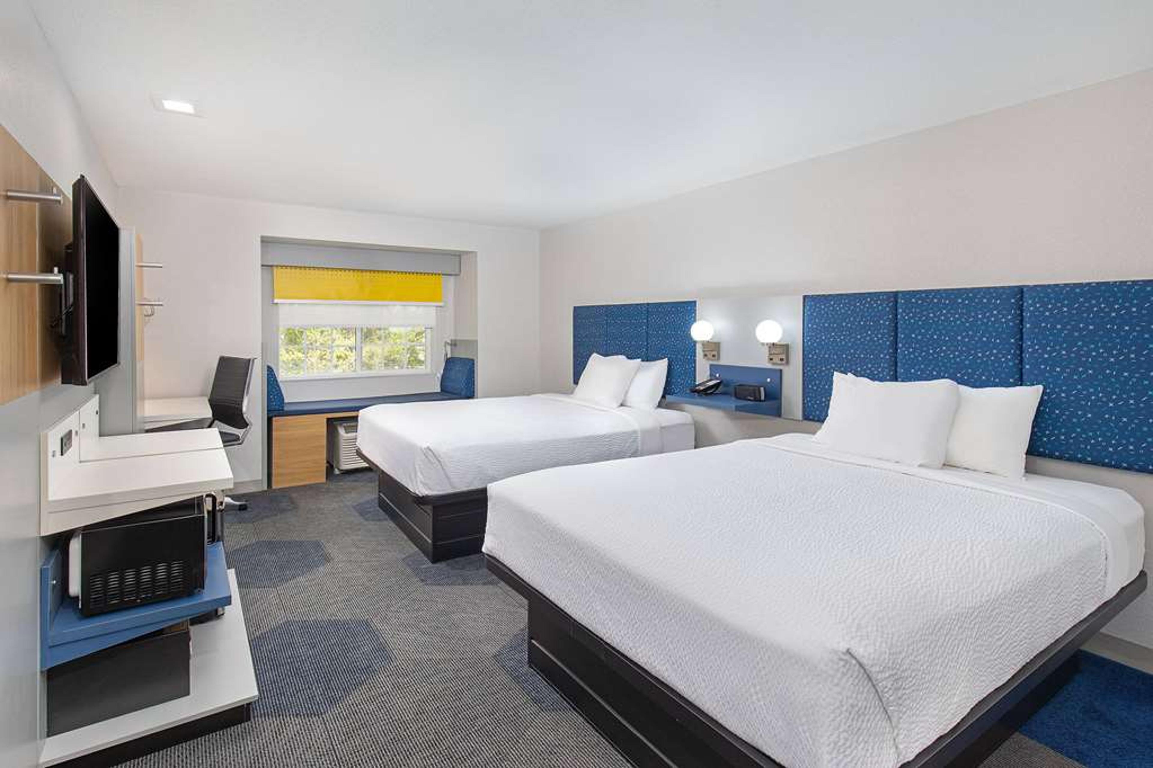 MICROTEL INN & SUITES BY WYNDH