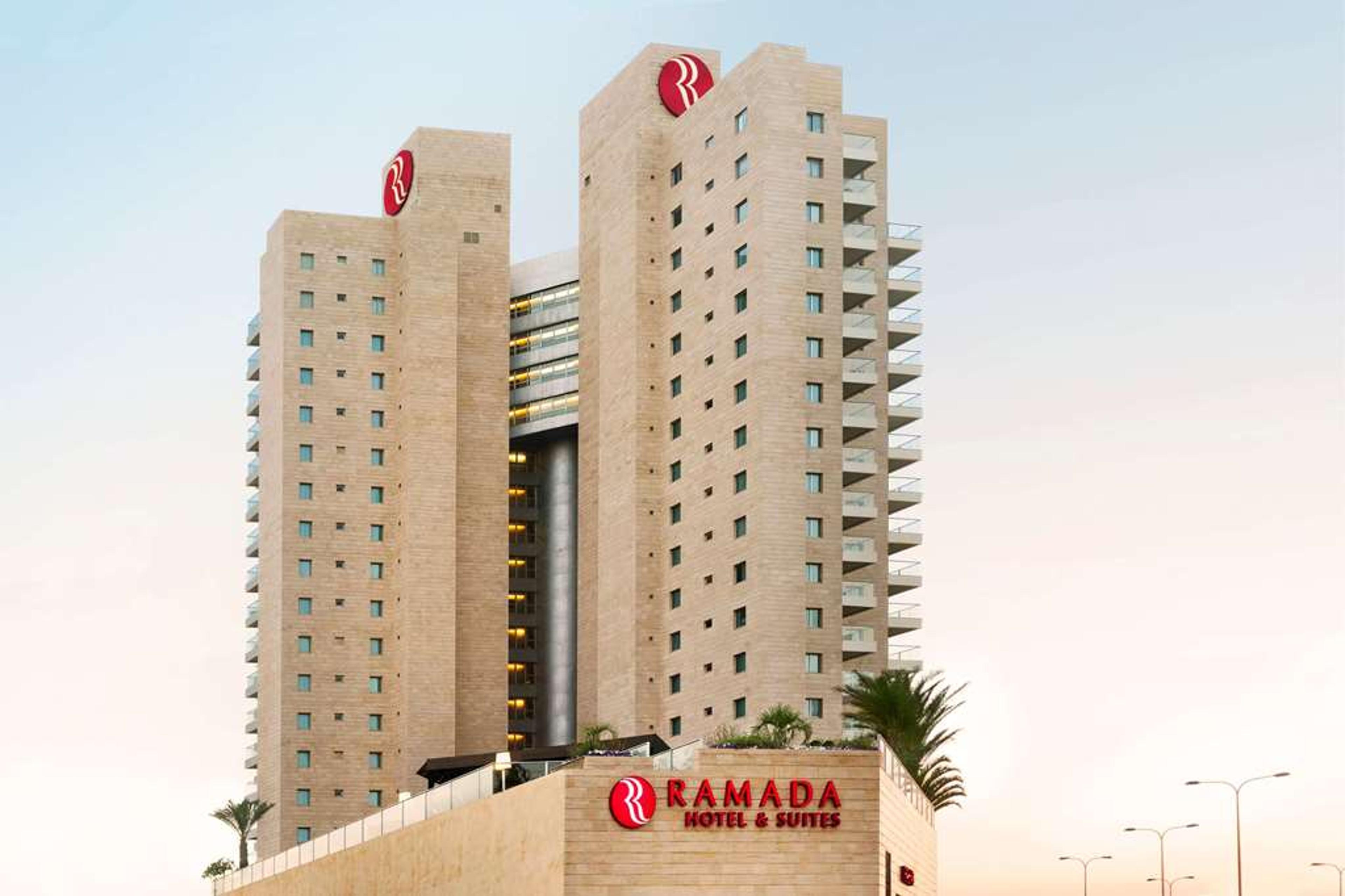 RA HOTEL AND SUITES NETANYA