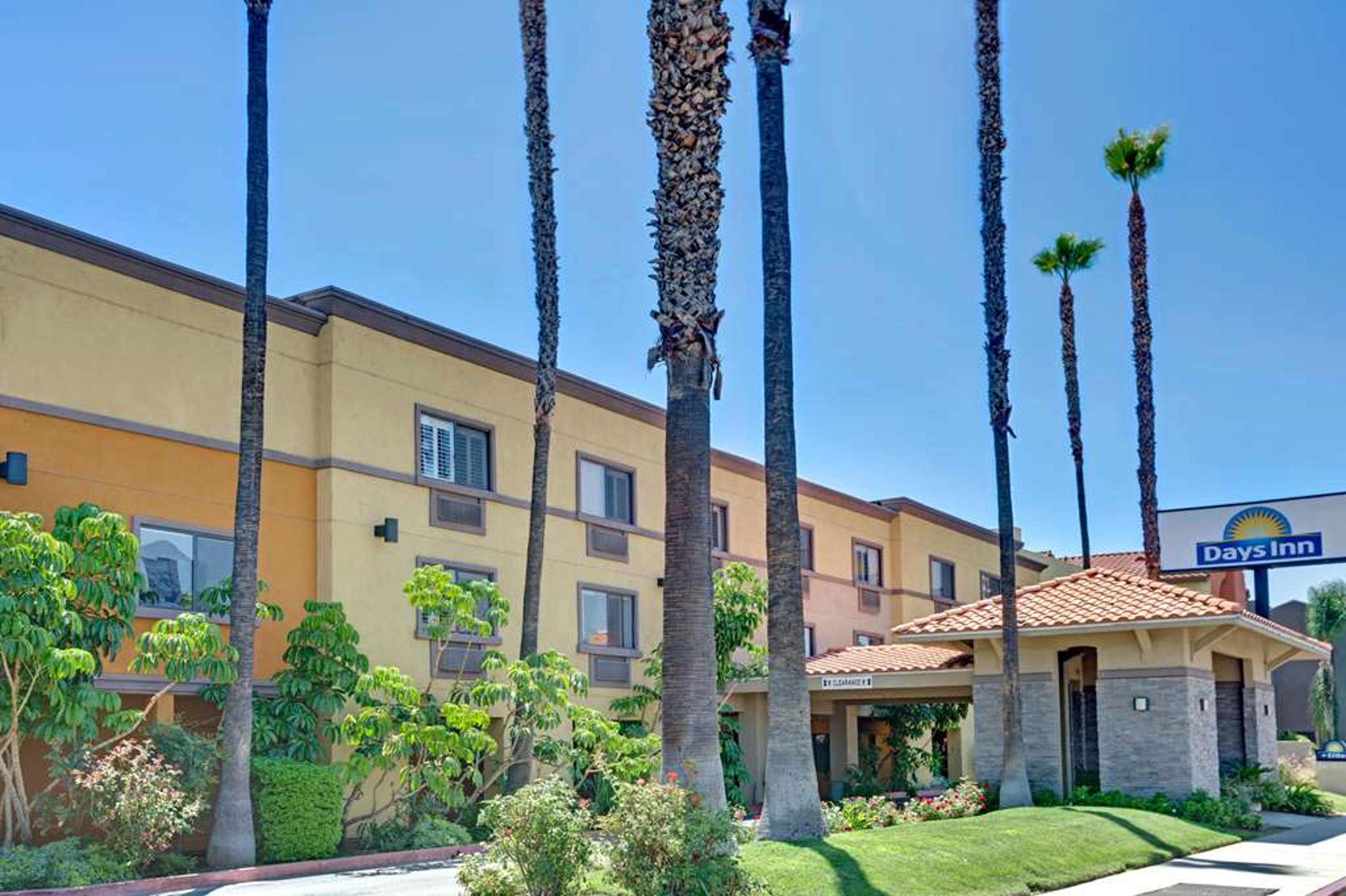 DAYS INN BY WYNDHAM WEST COVINA