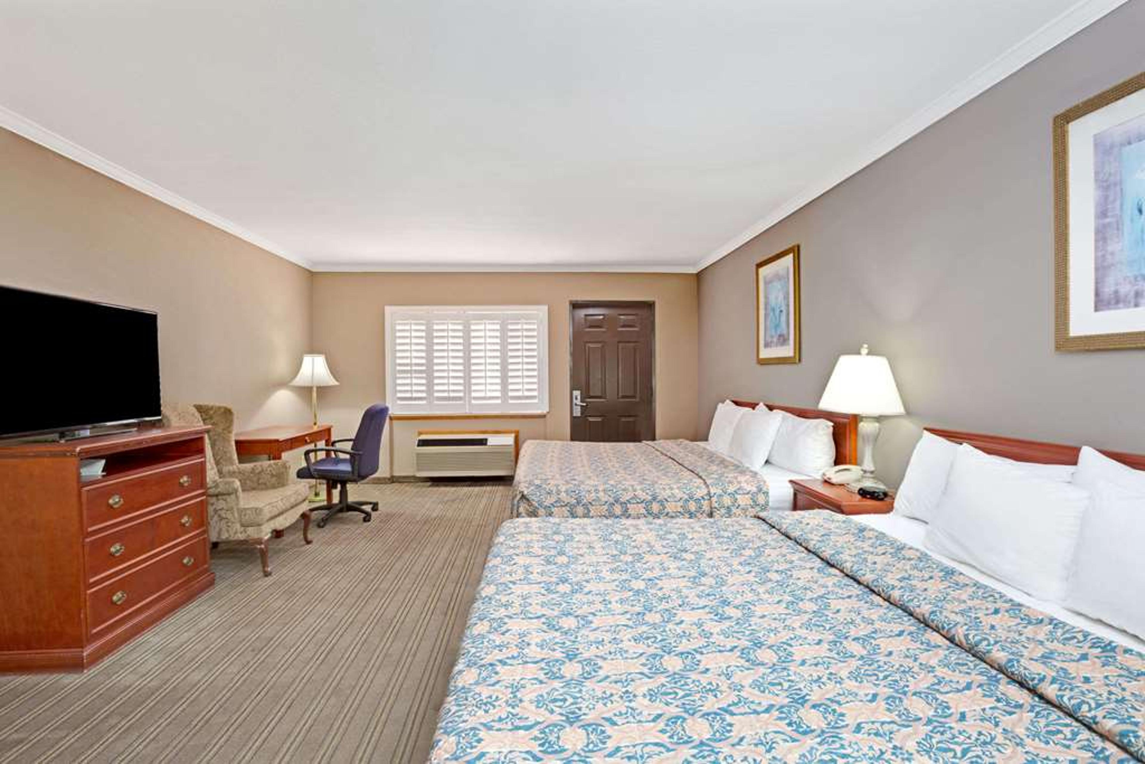 DAYS INN BY WYNDHAM WEST COVINA