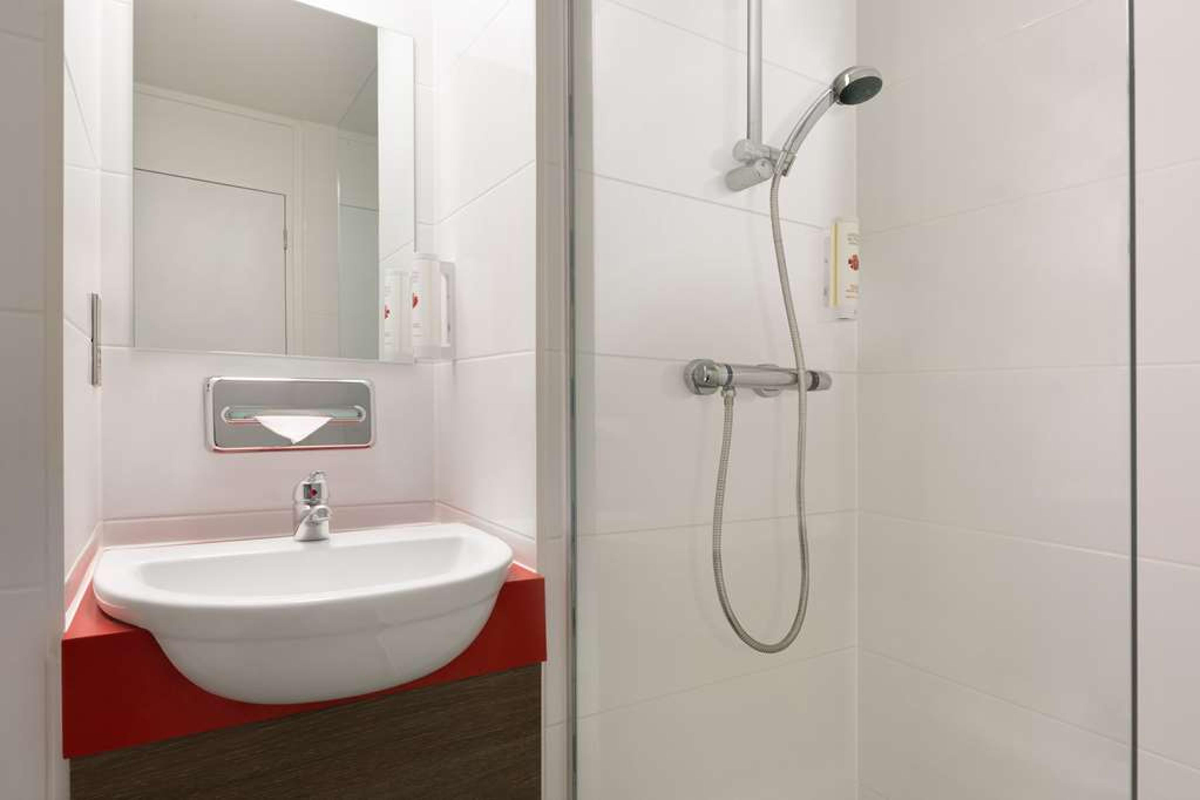 RAMADA BY WYNDHAM CHORLEY SOUTH
