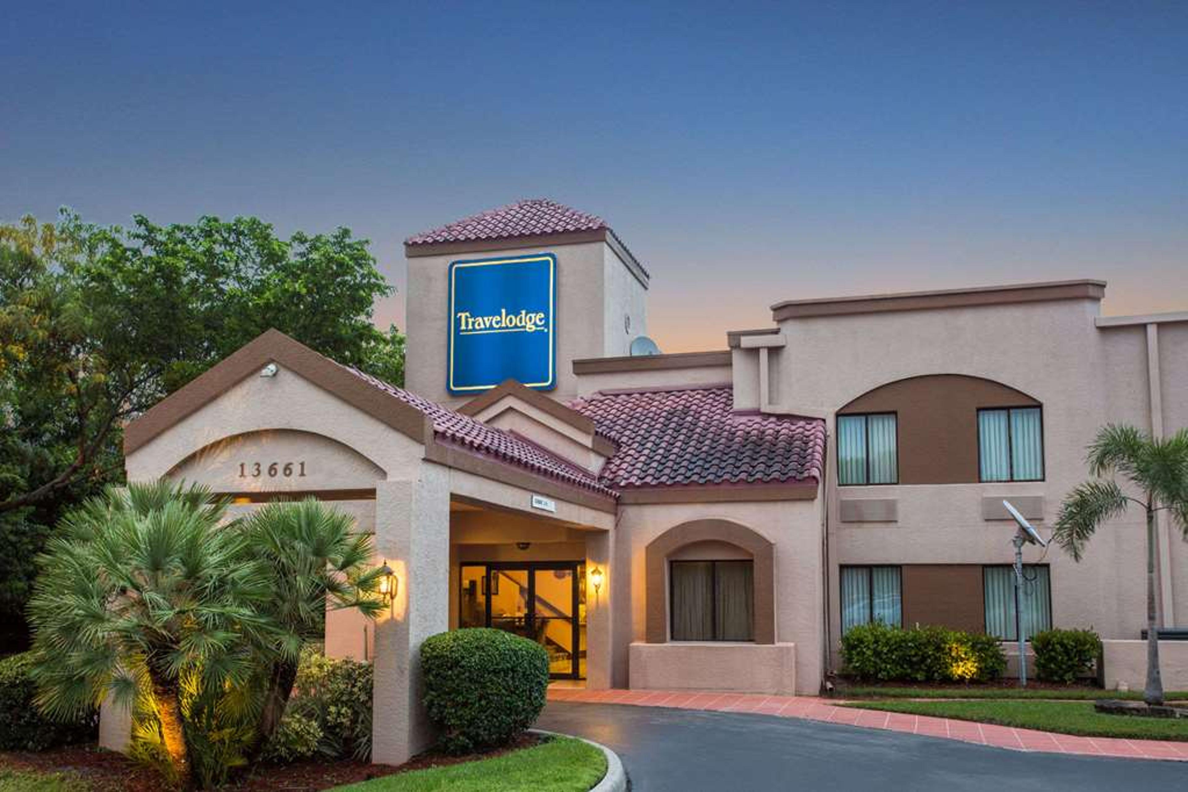 TRAVELODGE FORT MYERS AIRPORT