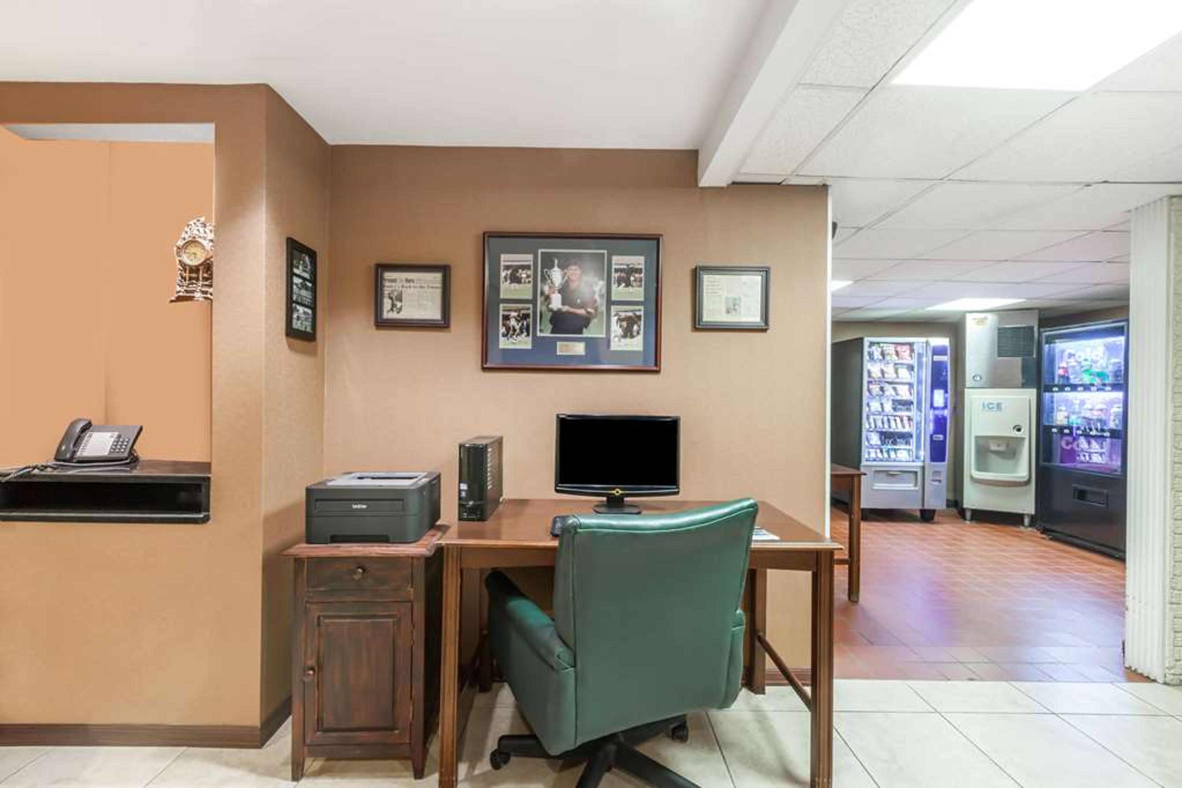 Hotel Photo 5