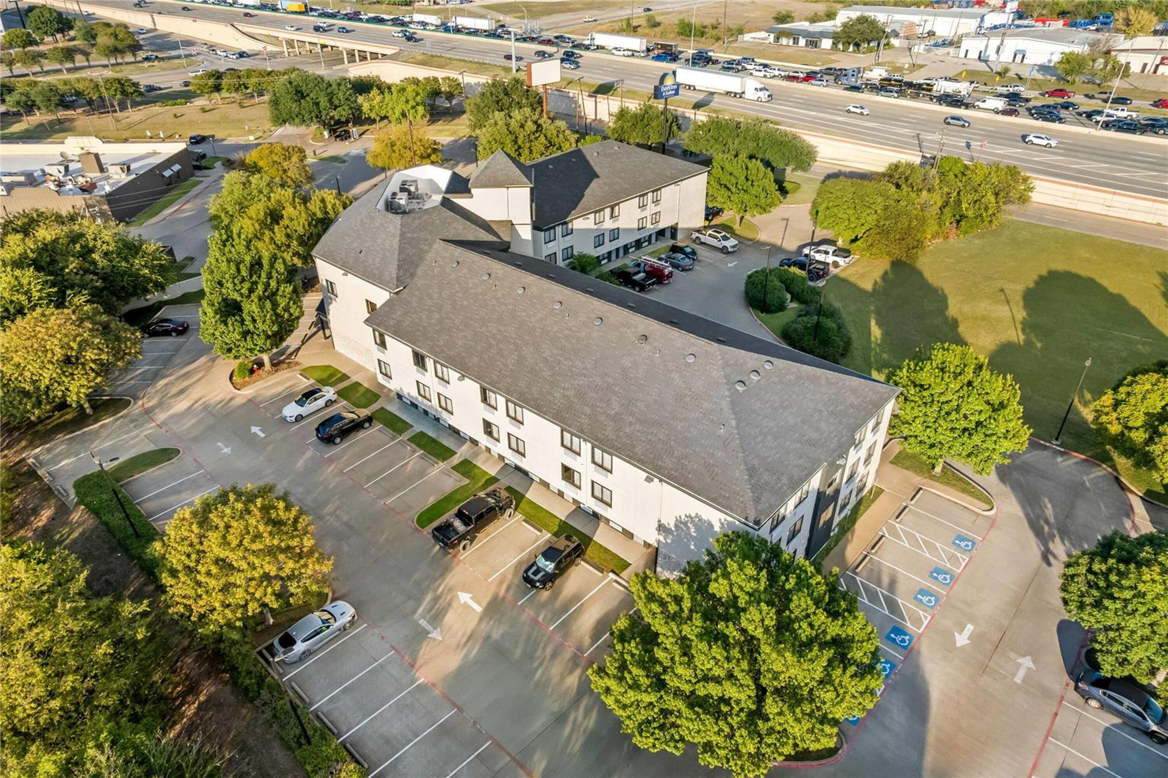 DAYS INN SUITES DESOTO