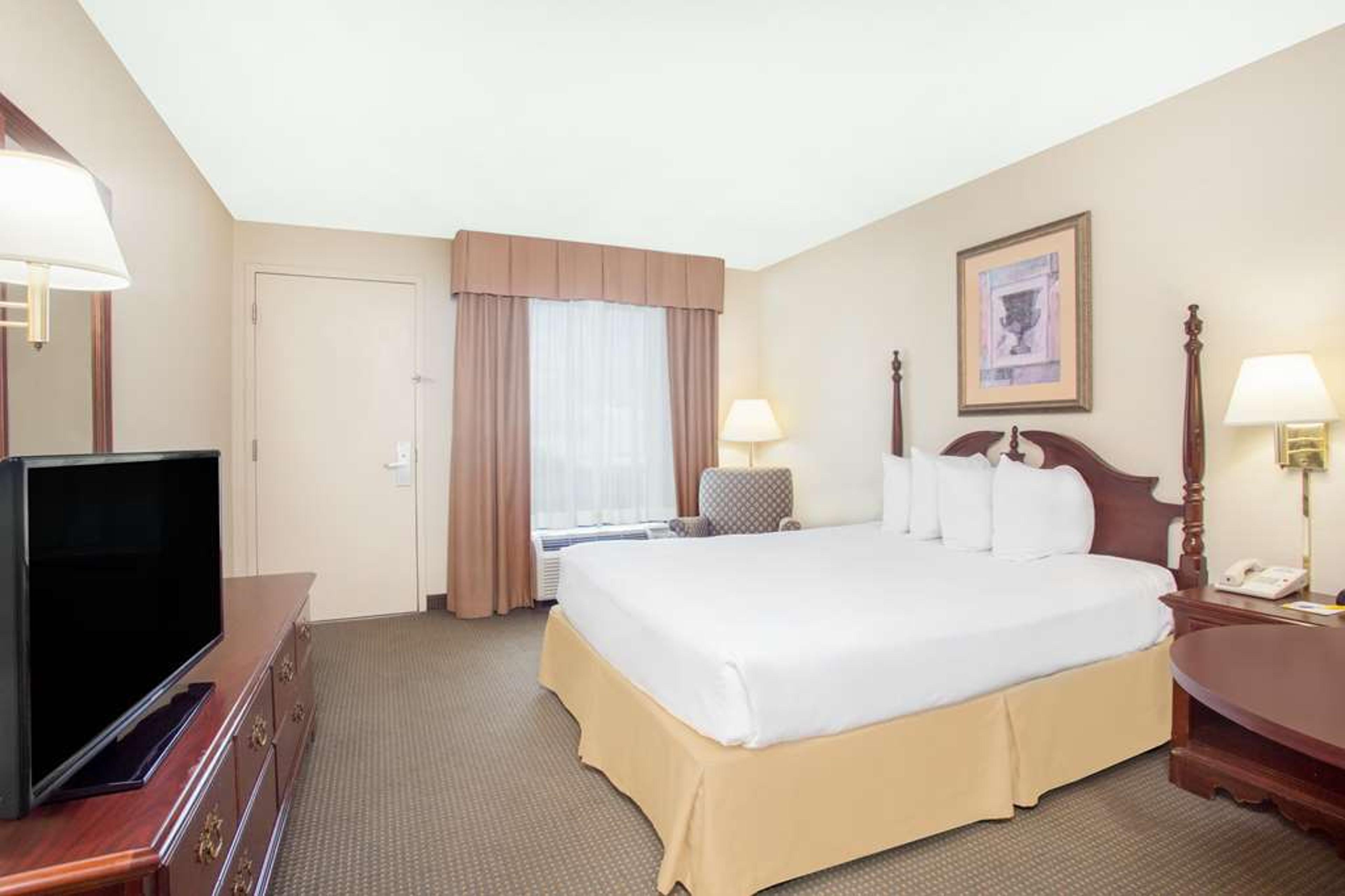 DAYS INN METTER