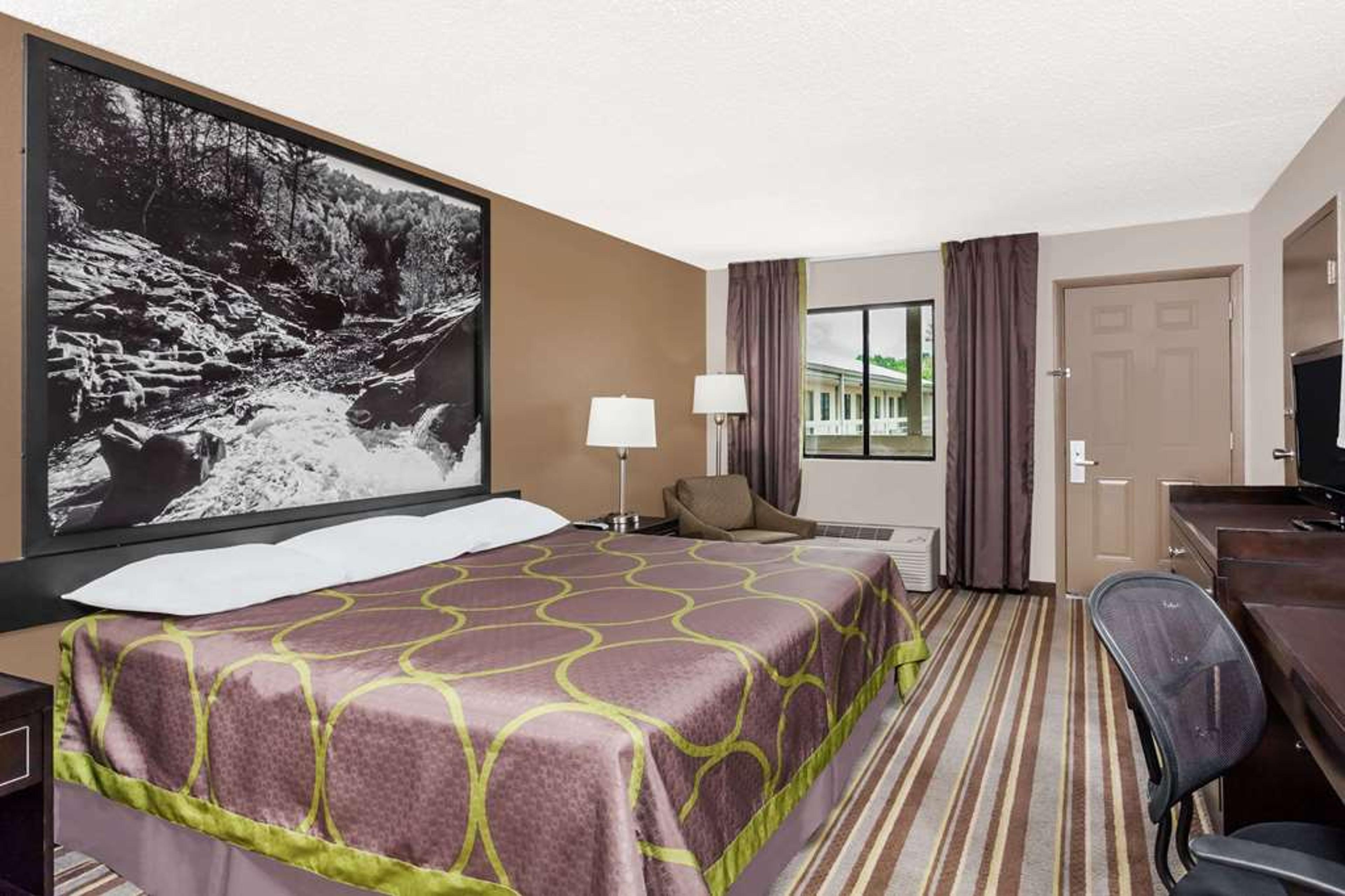 SUPER 8 BY WYNDHAM MONTEAGLE TN