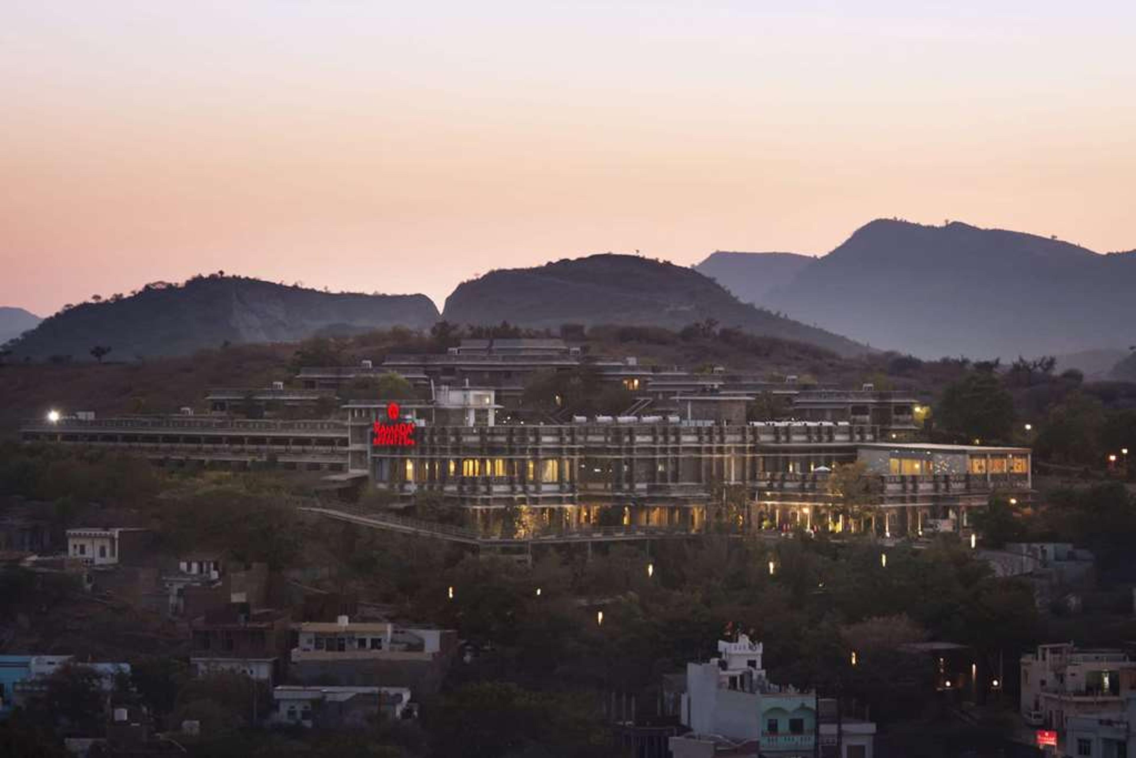 RAMADA BY WYNDHAM UDAIPUR RESORT AN