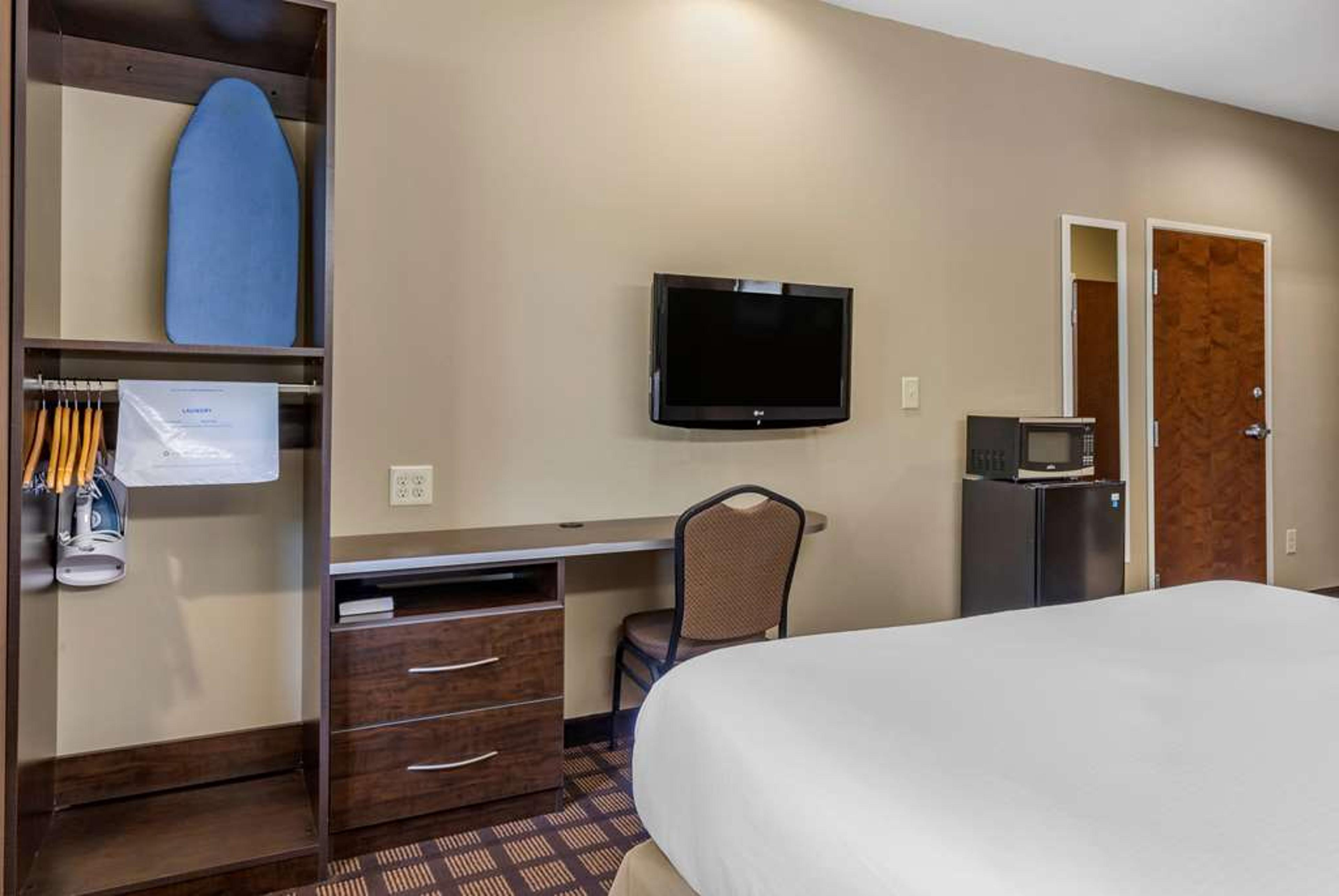 MICROTEL INN & SUITES BY WYNDHAM SY