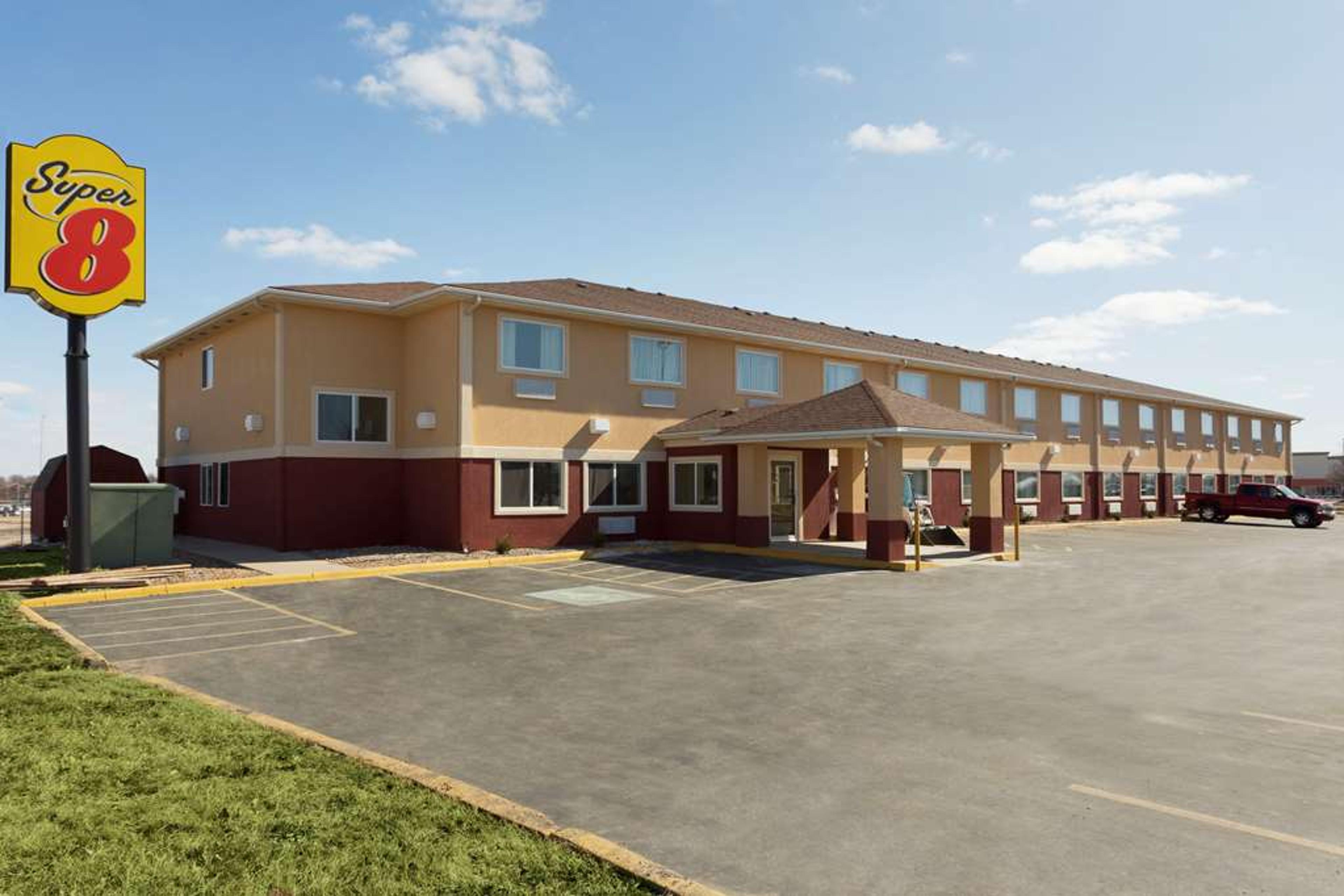 SUPER 8 LEES SUMMIT