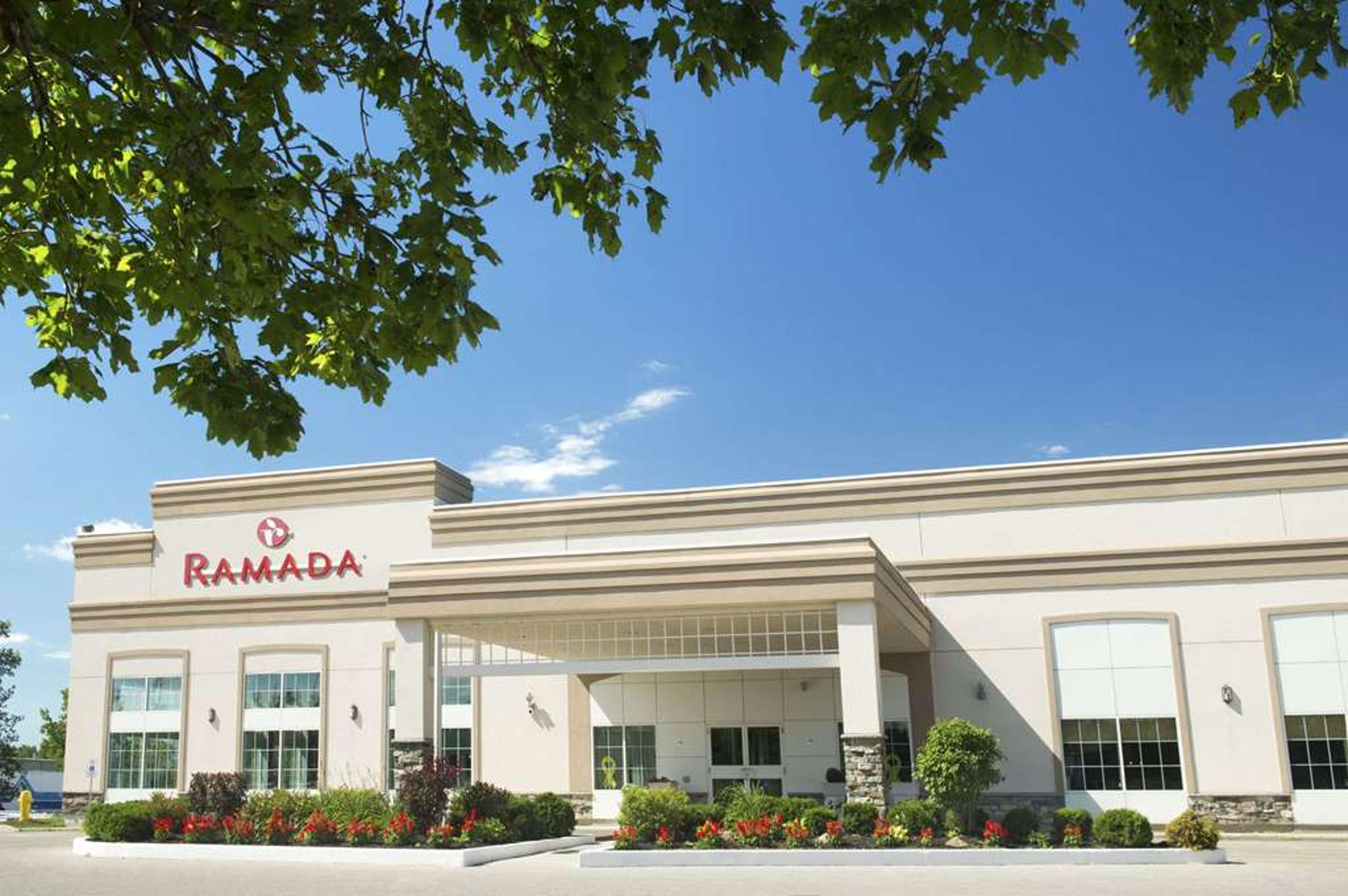 RAMADA TRENTON HOTEL