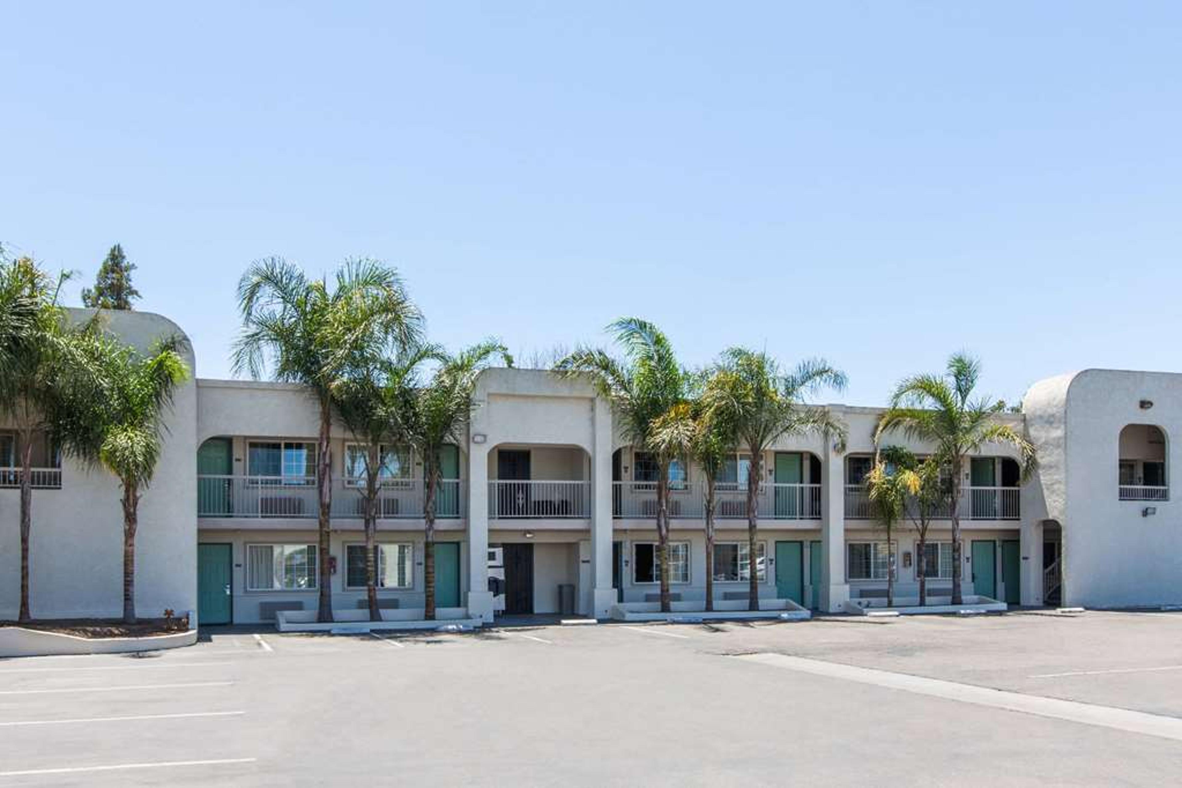 TRAVELODGE LOS BANOS