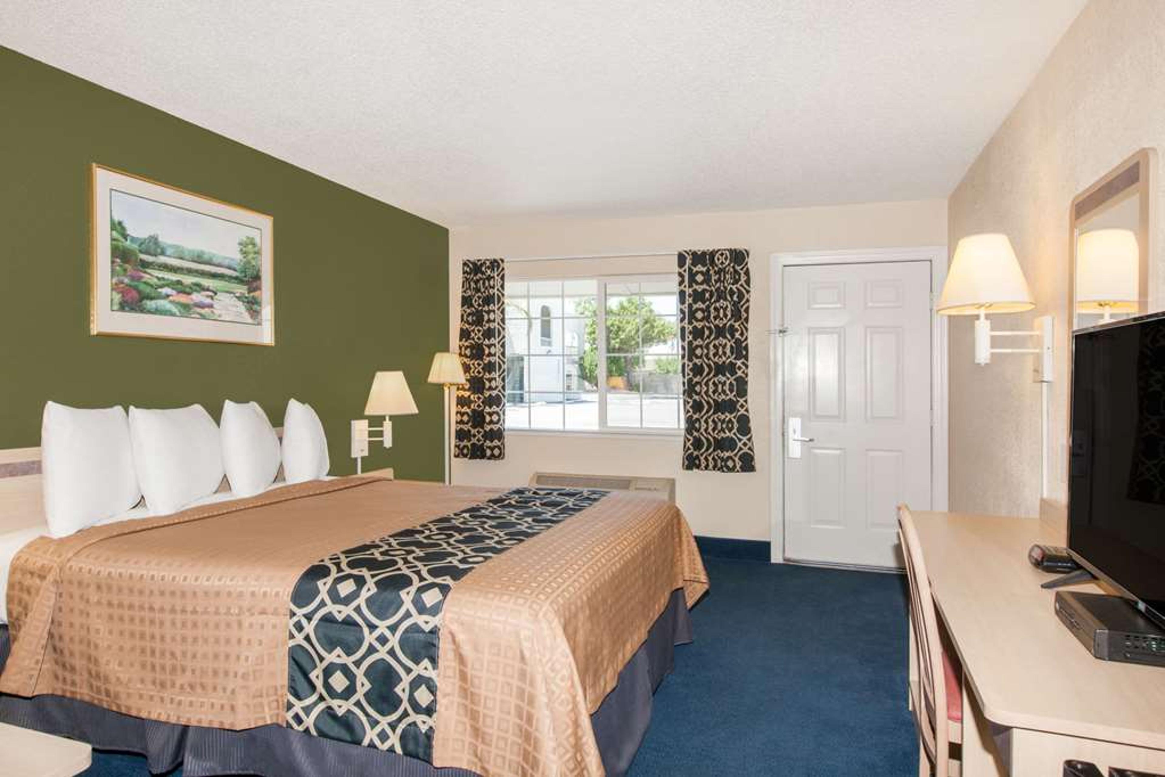 TRAVELODGE LOS BANOS