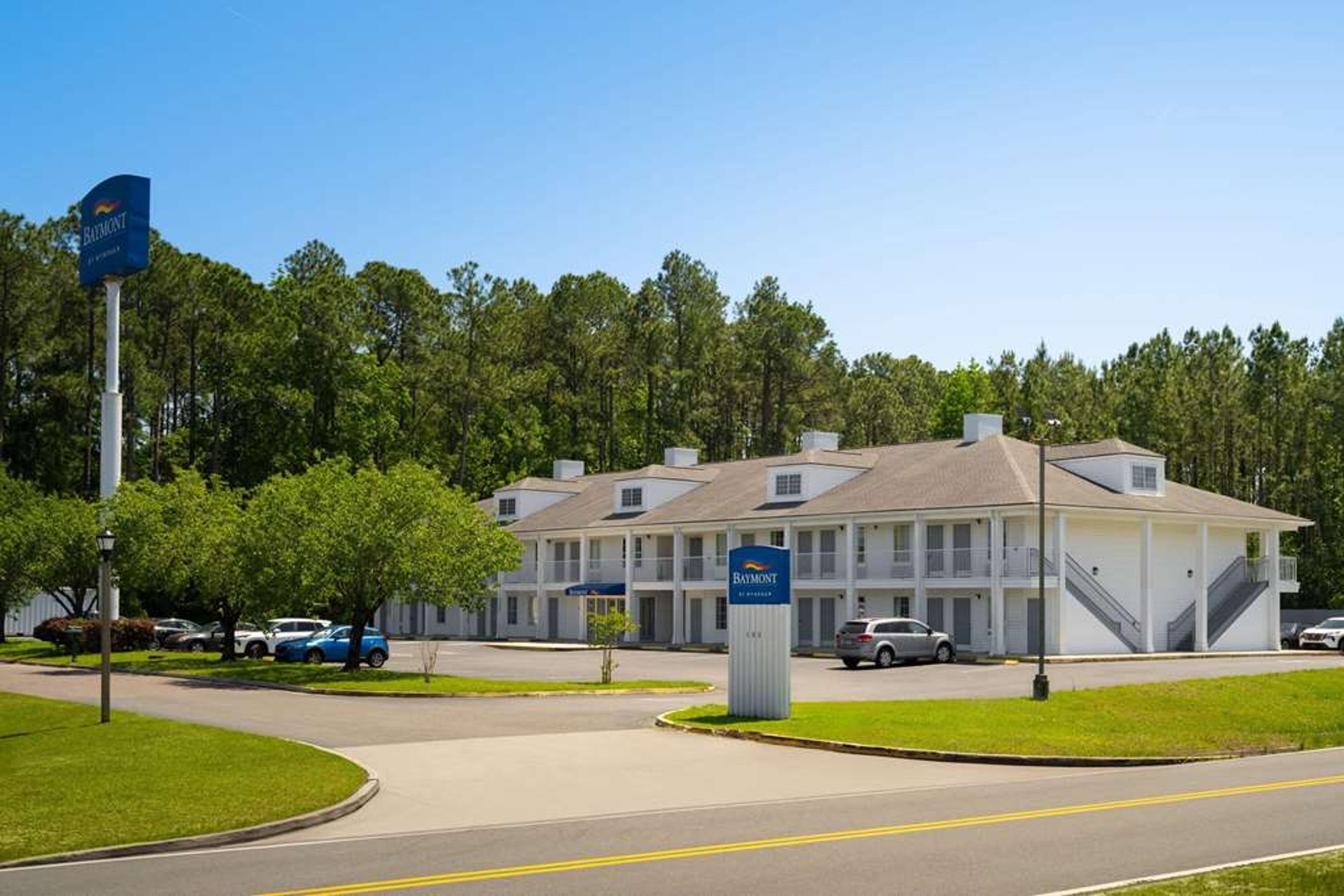 BAYMONT BY WYNDHAM, KINGSLAND