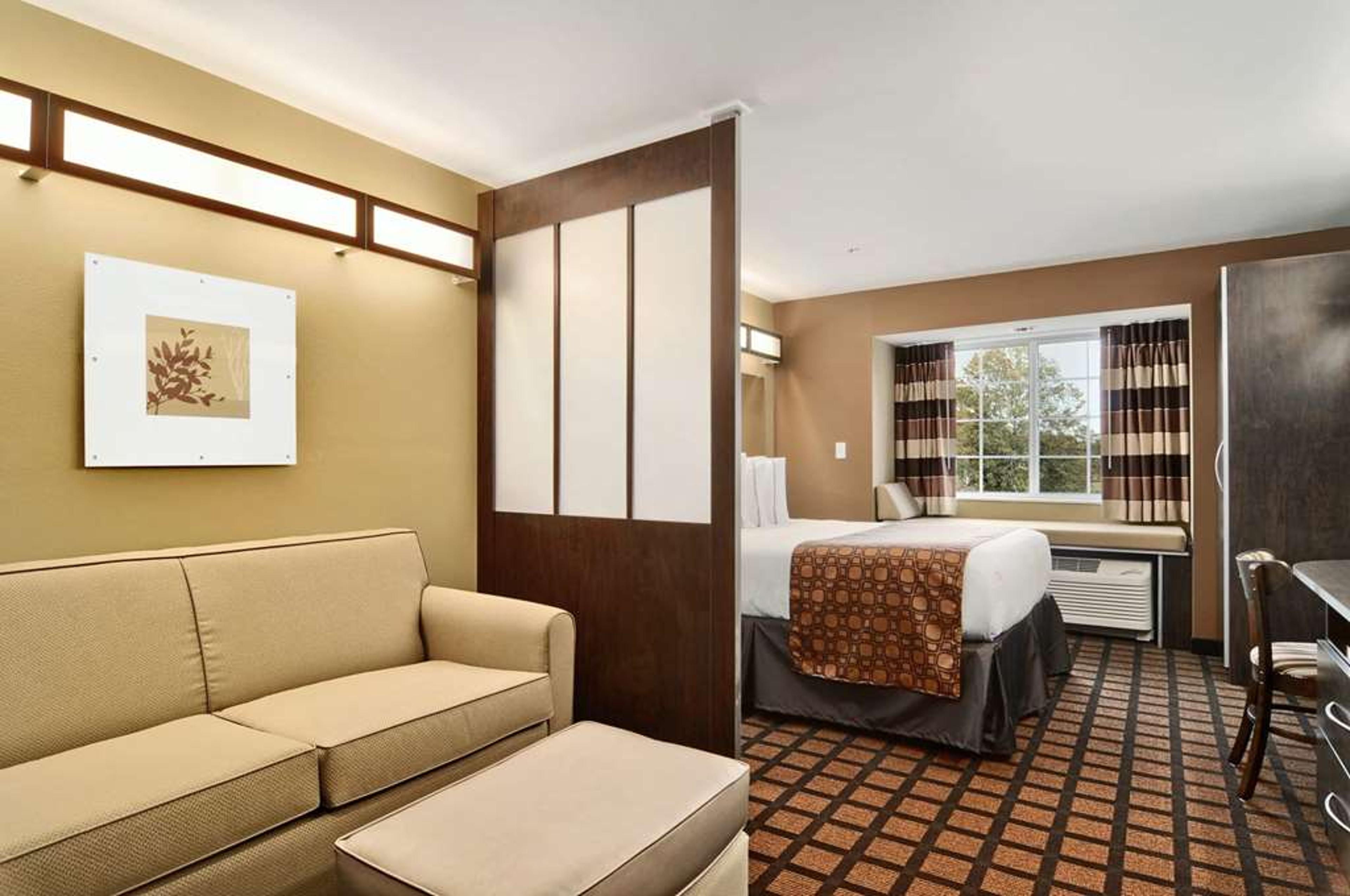 MICROTEL INN & SUITES BY WYNDHAM CA