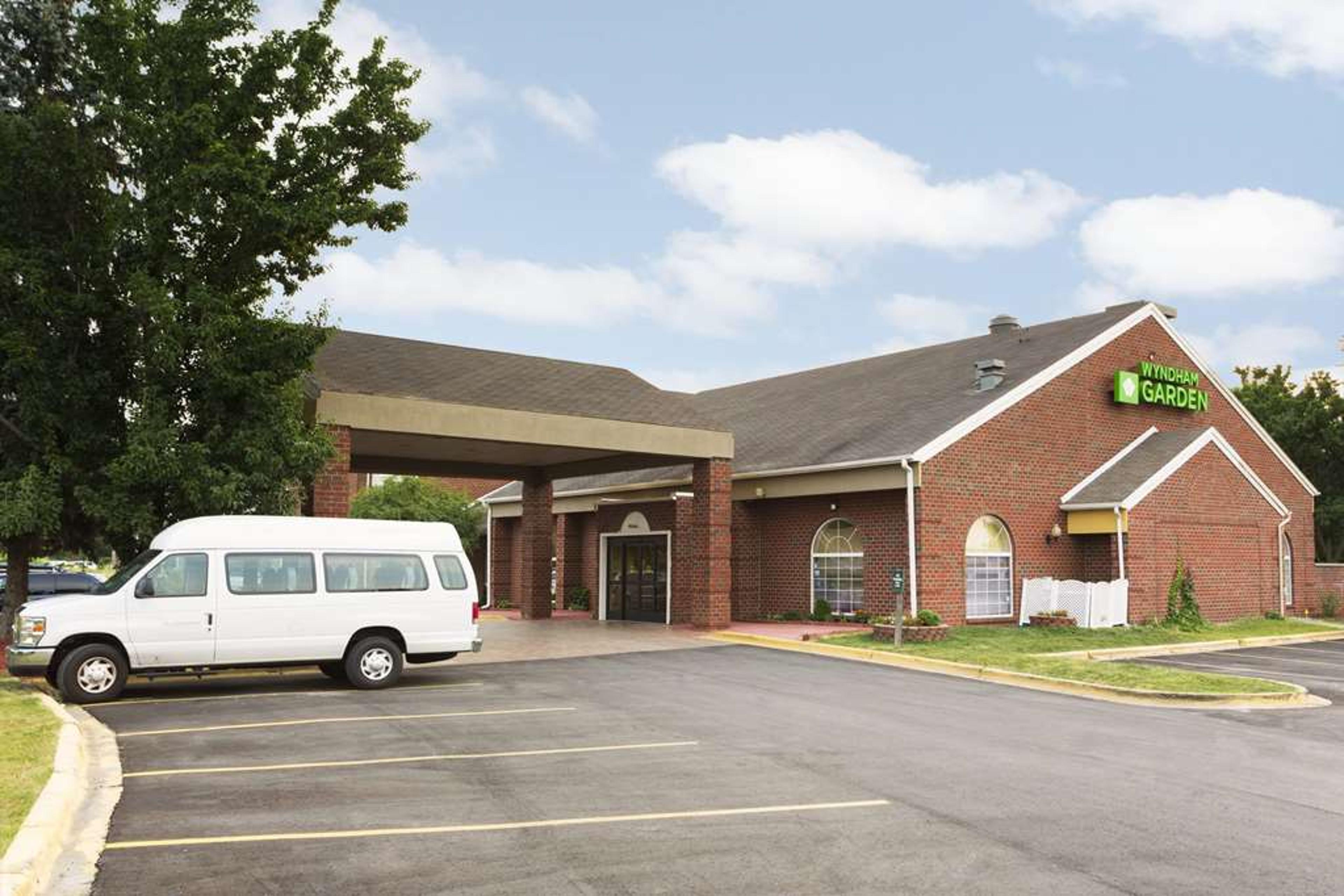 WYNDHAM GARDEN GRAND RAPIDS AI