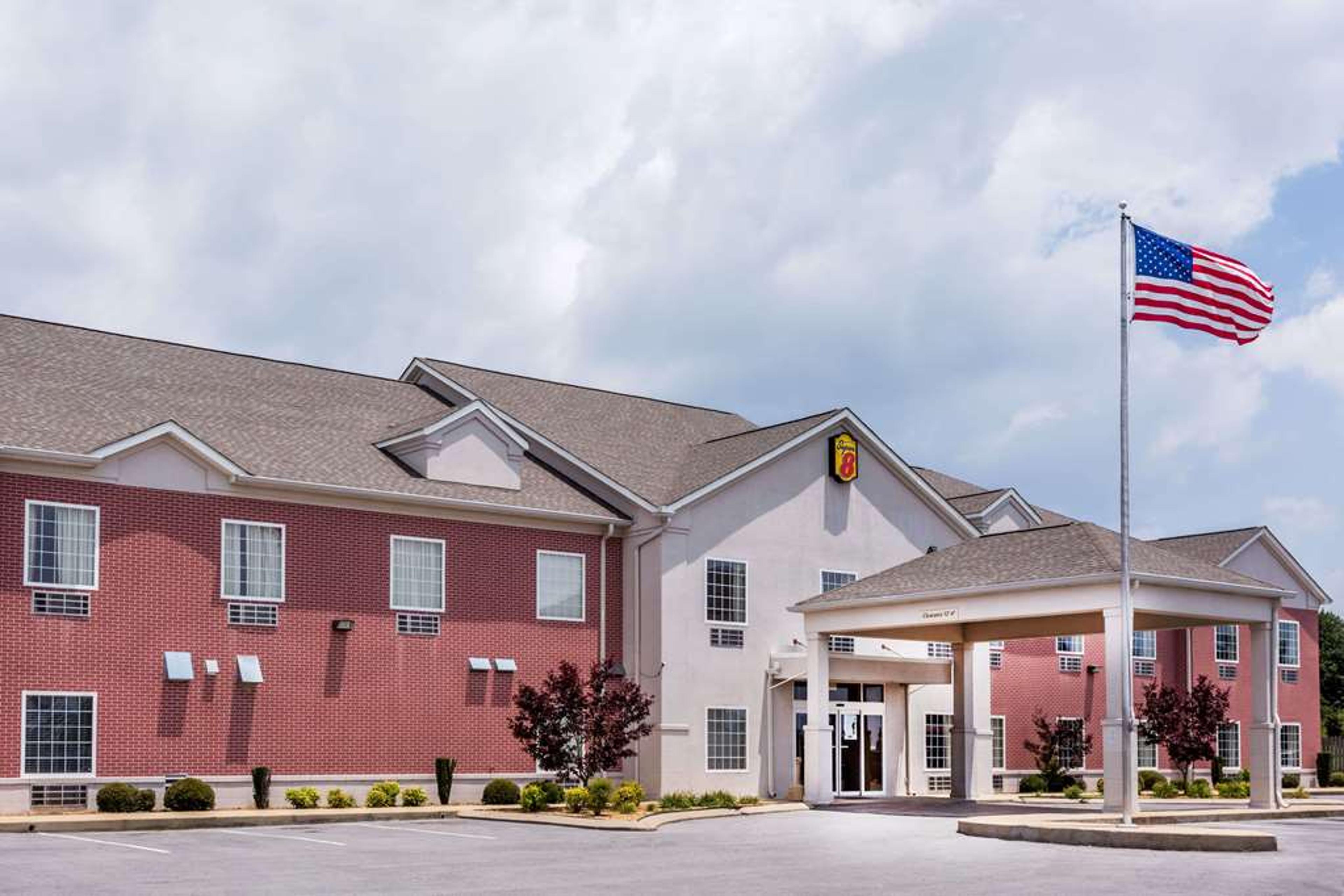 SUPER 8 BY WYNDHAM RAINSVILLE