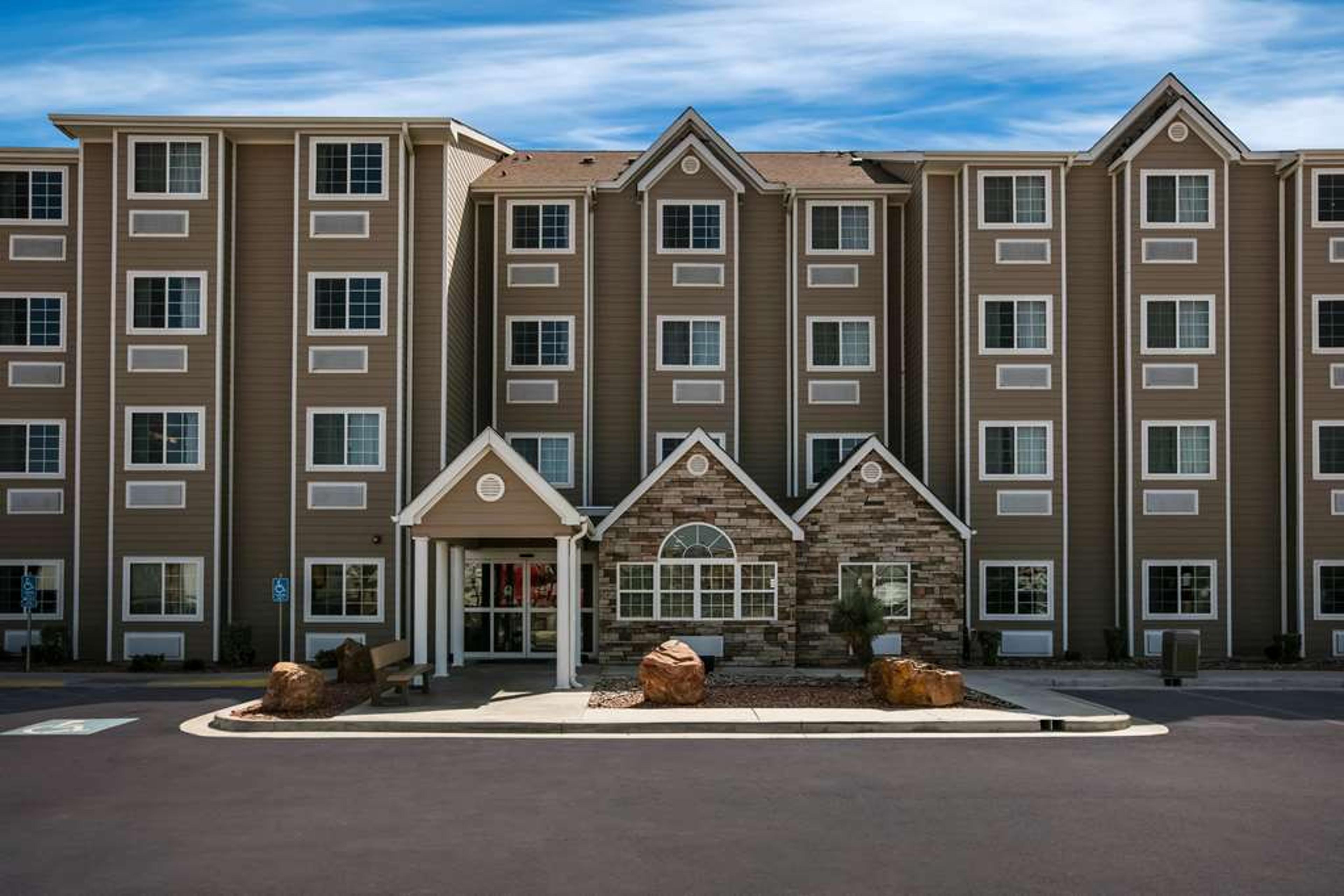 MICROTEL INN & SUITES BY WYNDHAM PE