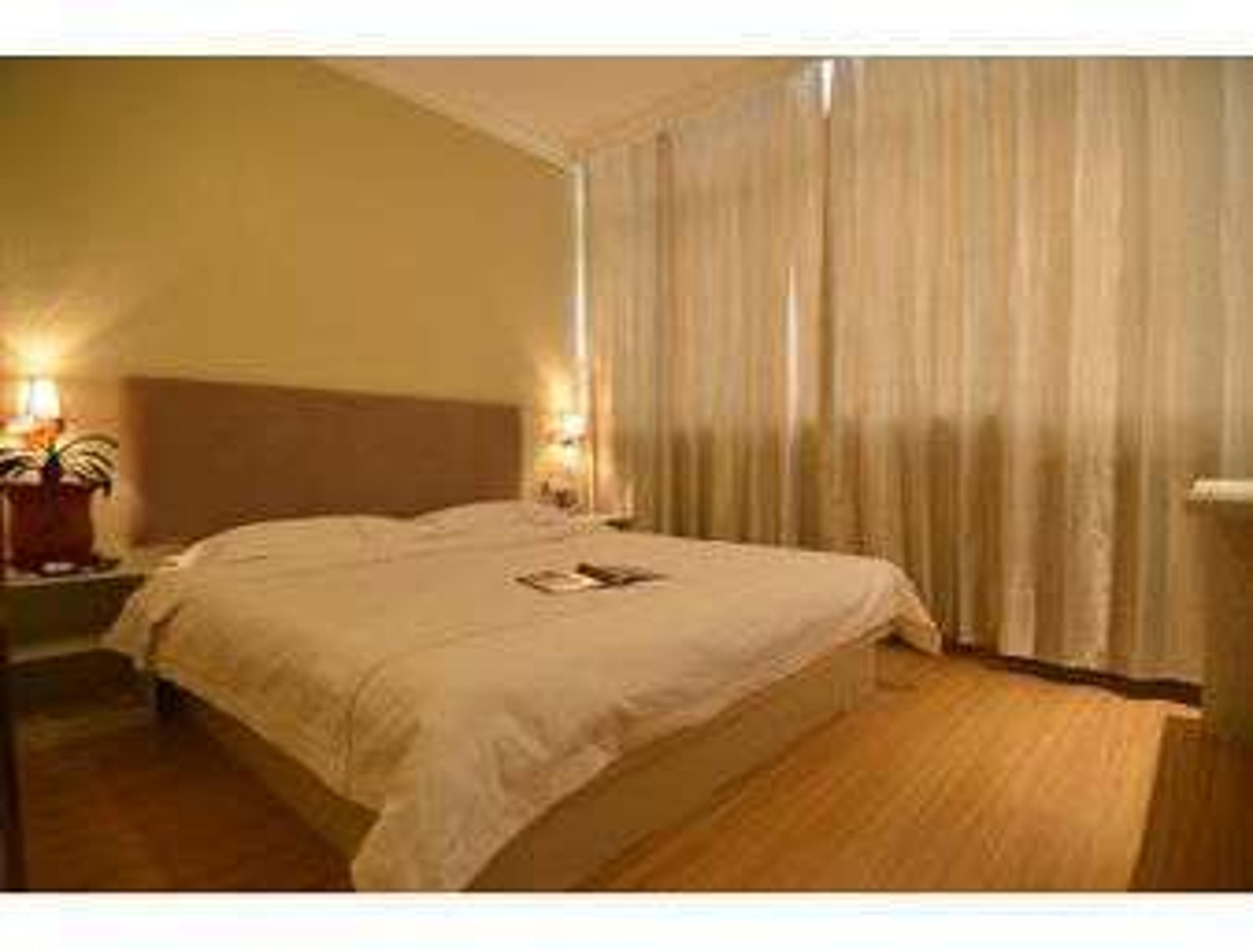 SUPER 8 HTL BEIJING LAI GUANG