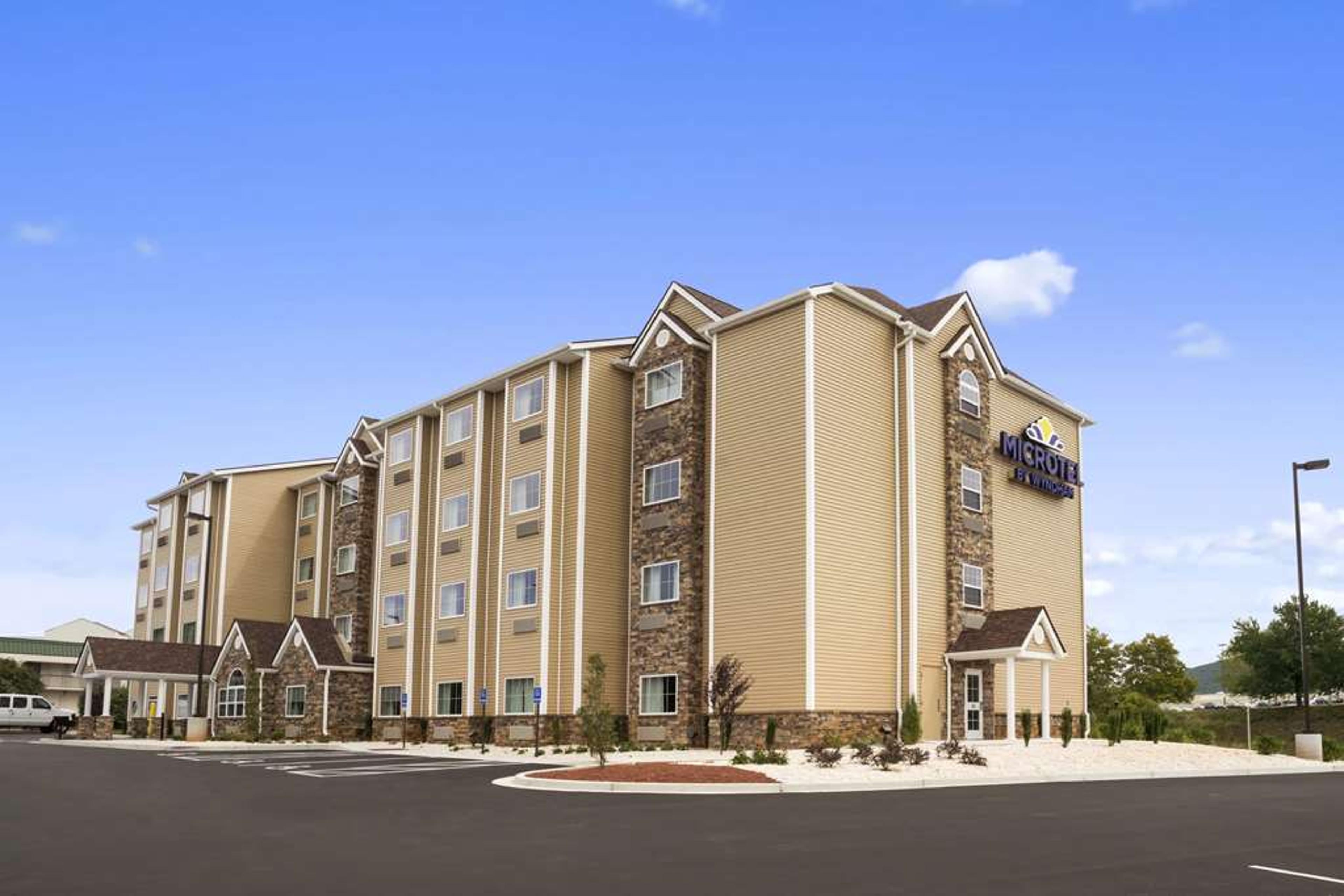 MICROTEL INN & SUITES BY WYNDHAM LY