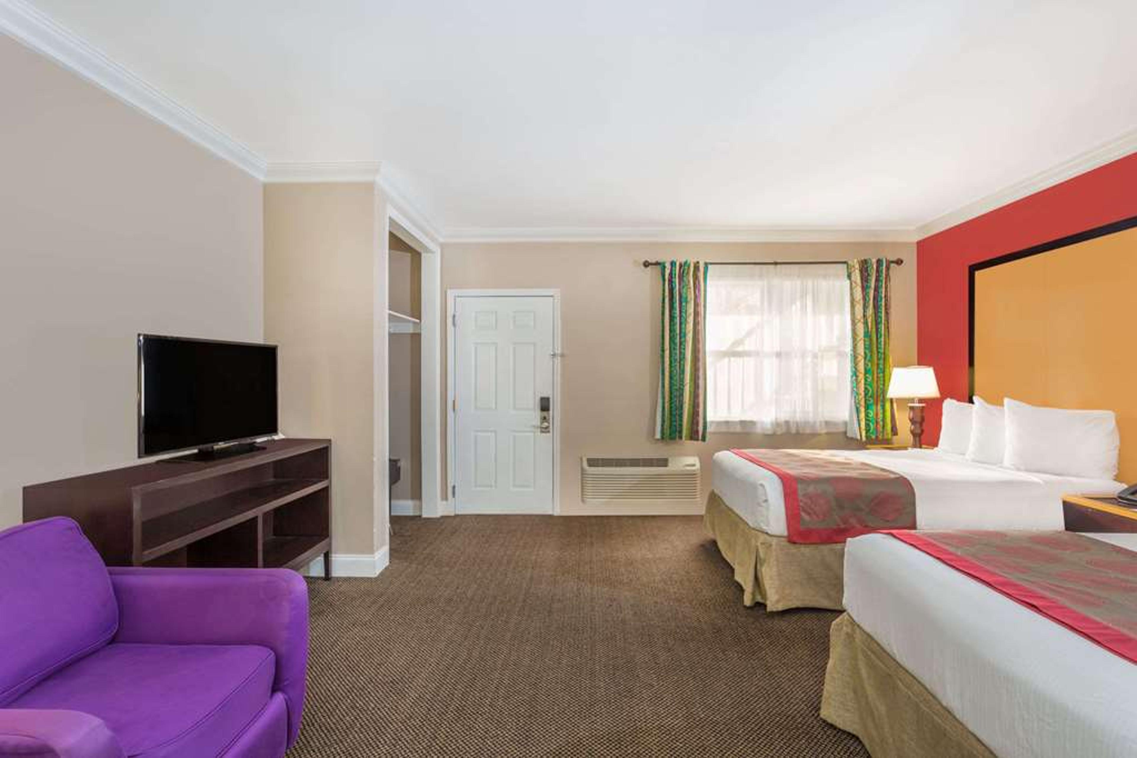 RAMADA BY WYNDHAM, MIAMI SPRINGS/MI